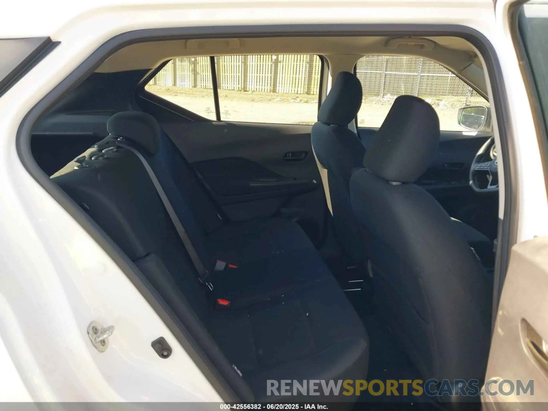 8 fotografías del automóvil dañado 3N1CP5BV4RL545989 NISSAN KICKS 2024