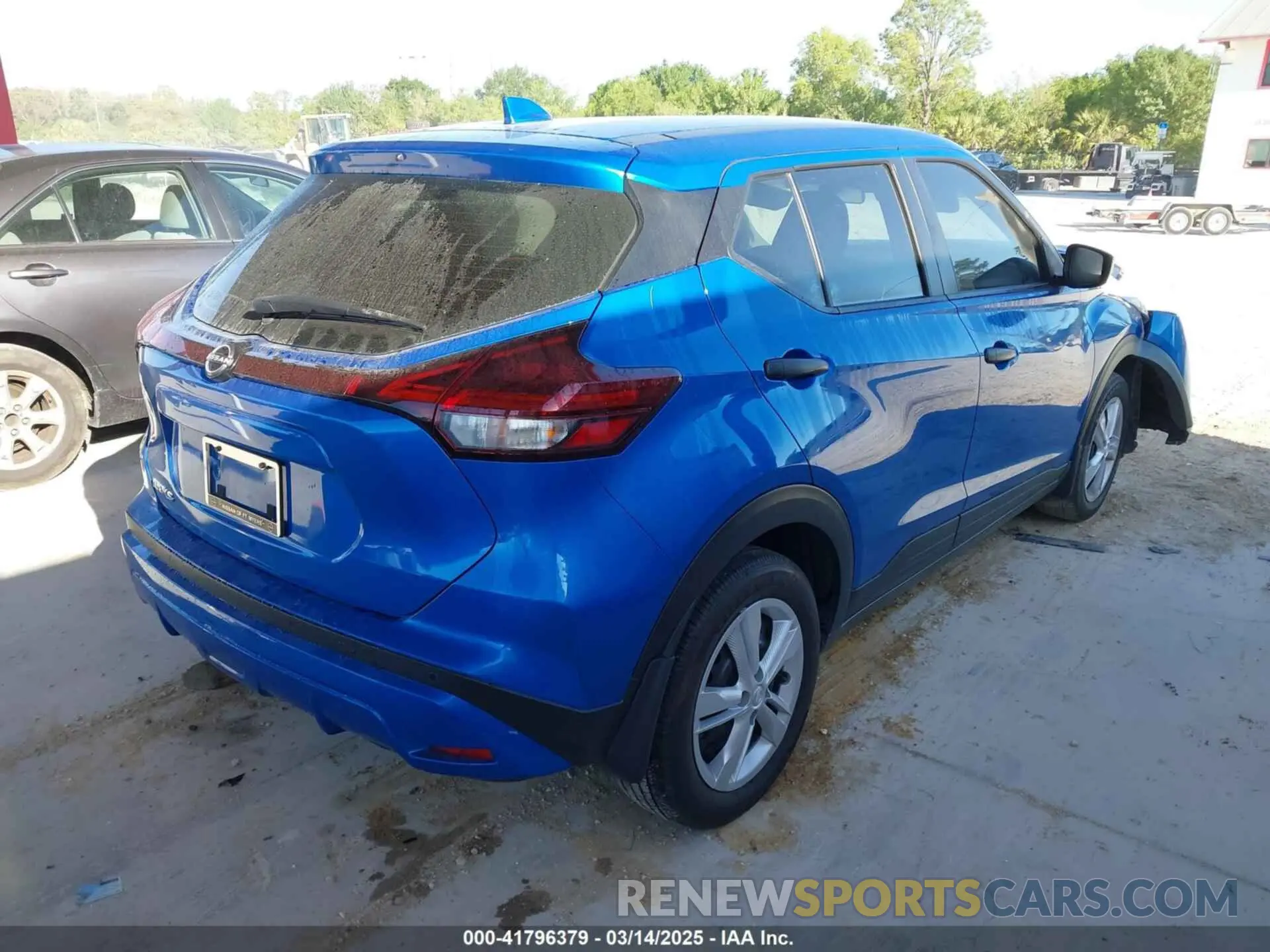 4 fotografías del automóvil dañado 3N1CP5BV4RL560010 NISSAN KICKS 2024