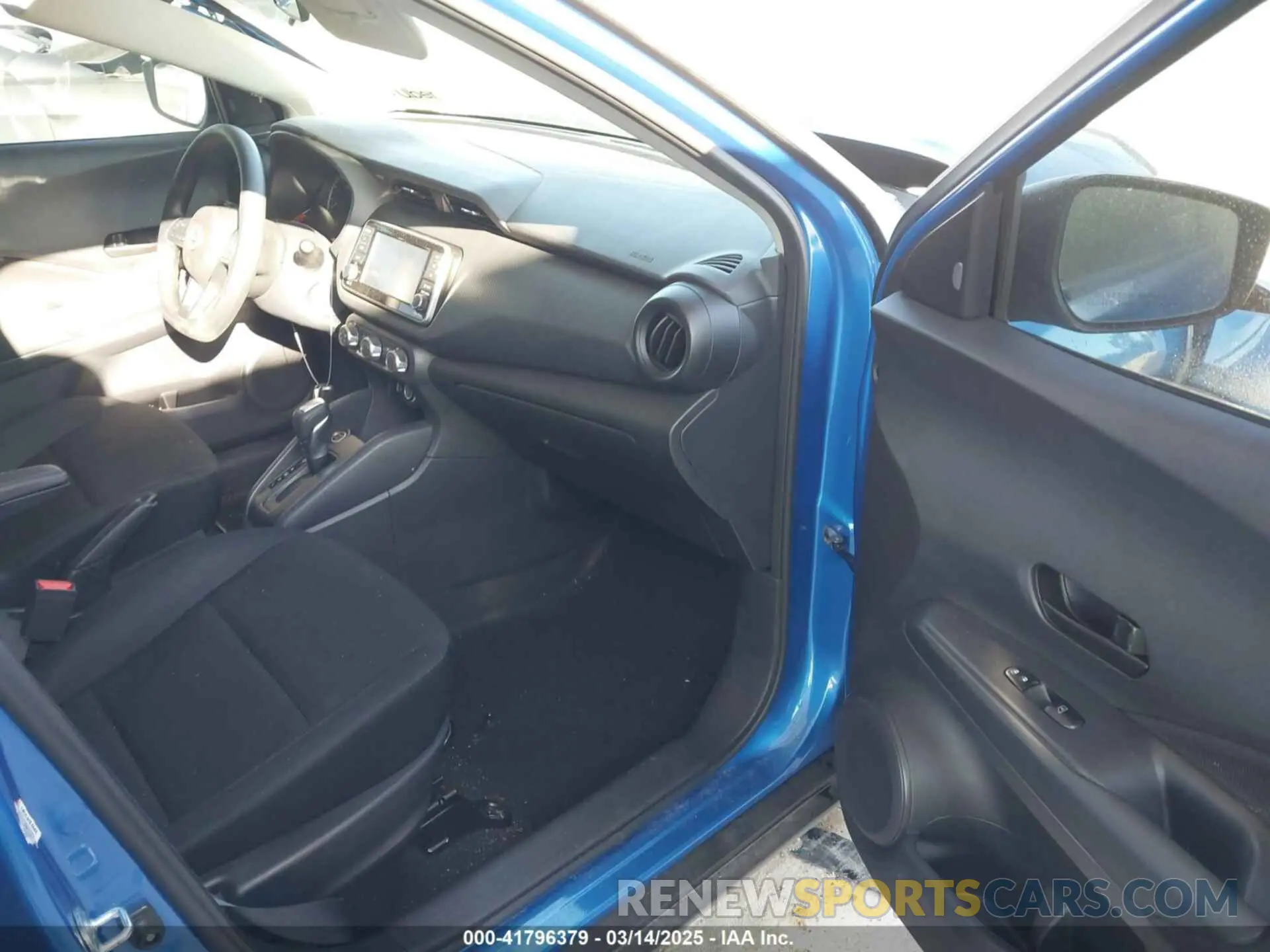 5 fotografías del automóvil dañado 3N1CP5BV4RL560010 NISSAN KICKS 2024