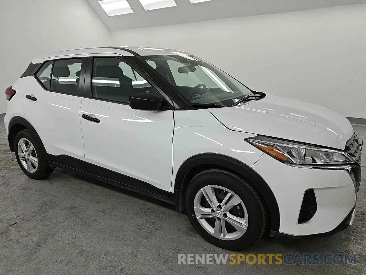 4 fotografías del automóvil dañado 3N1CP5BV5RL497080 NISSAN KICKS 2024