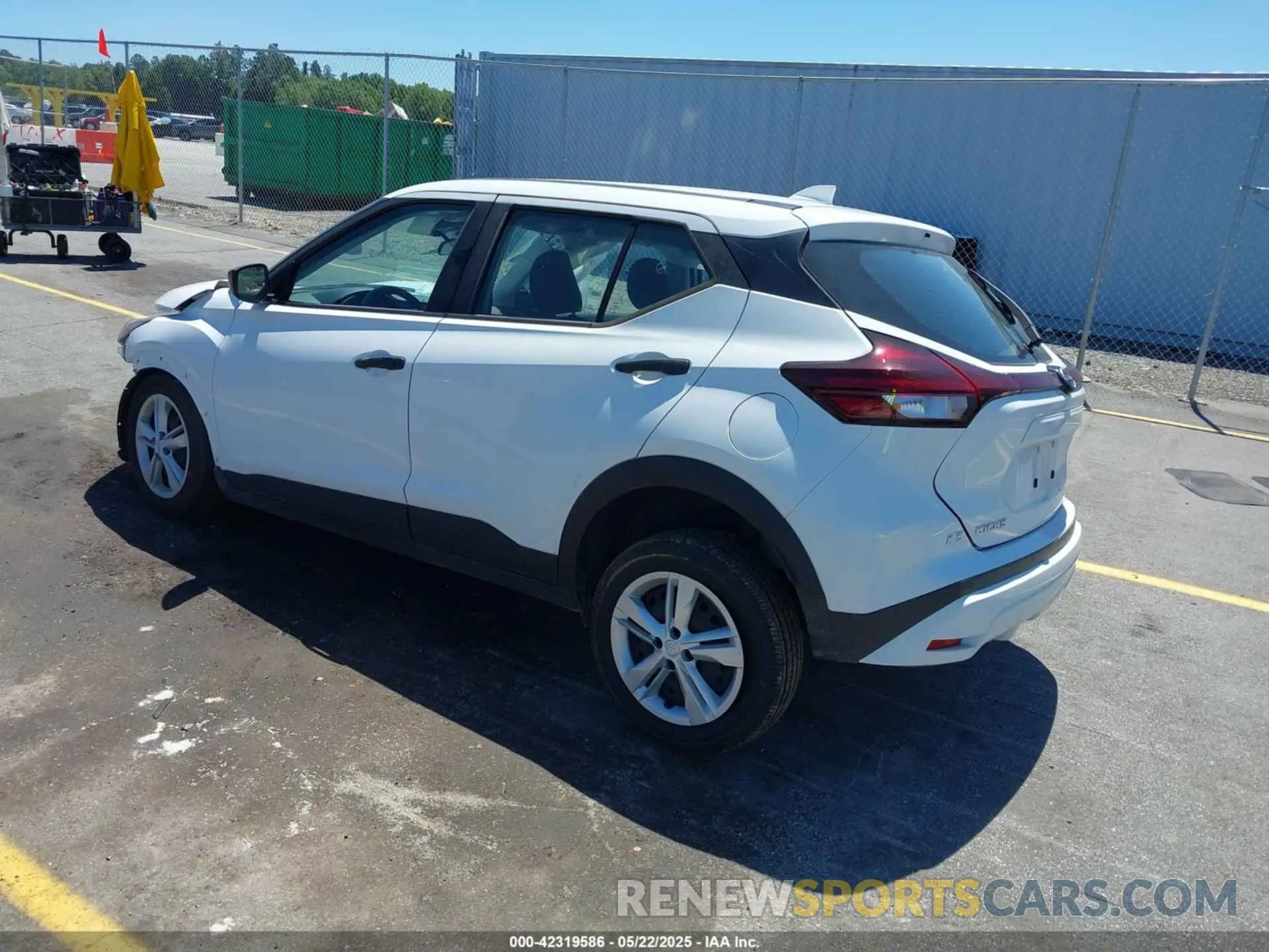 3 fotografías del automóvil dañado 3N1CP5BV6RL548666 NISSAN KICKS 2024