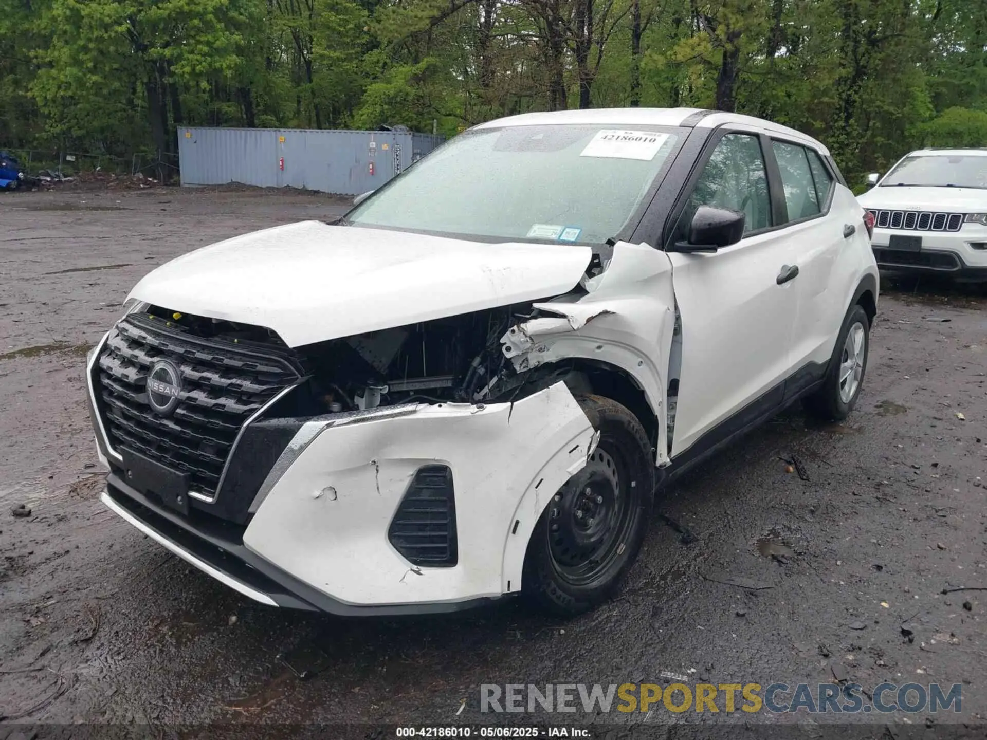 2 fotografías del automóvil dañado 3N1CP5BV7RL541662 NISSAN KICKS 2024