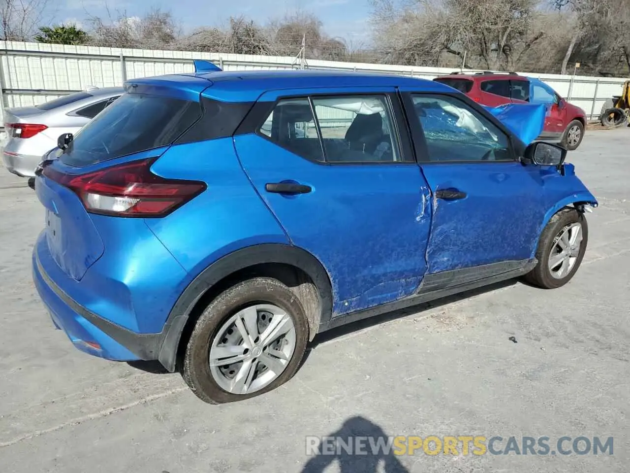 3 fotografías del automóvil dañado 3N1CP5BV8RL509299 NISSAN KICKS 2024