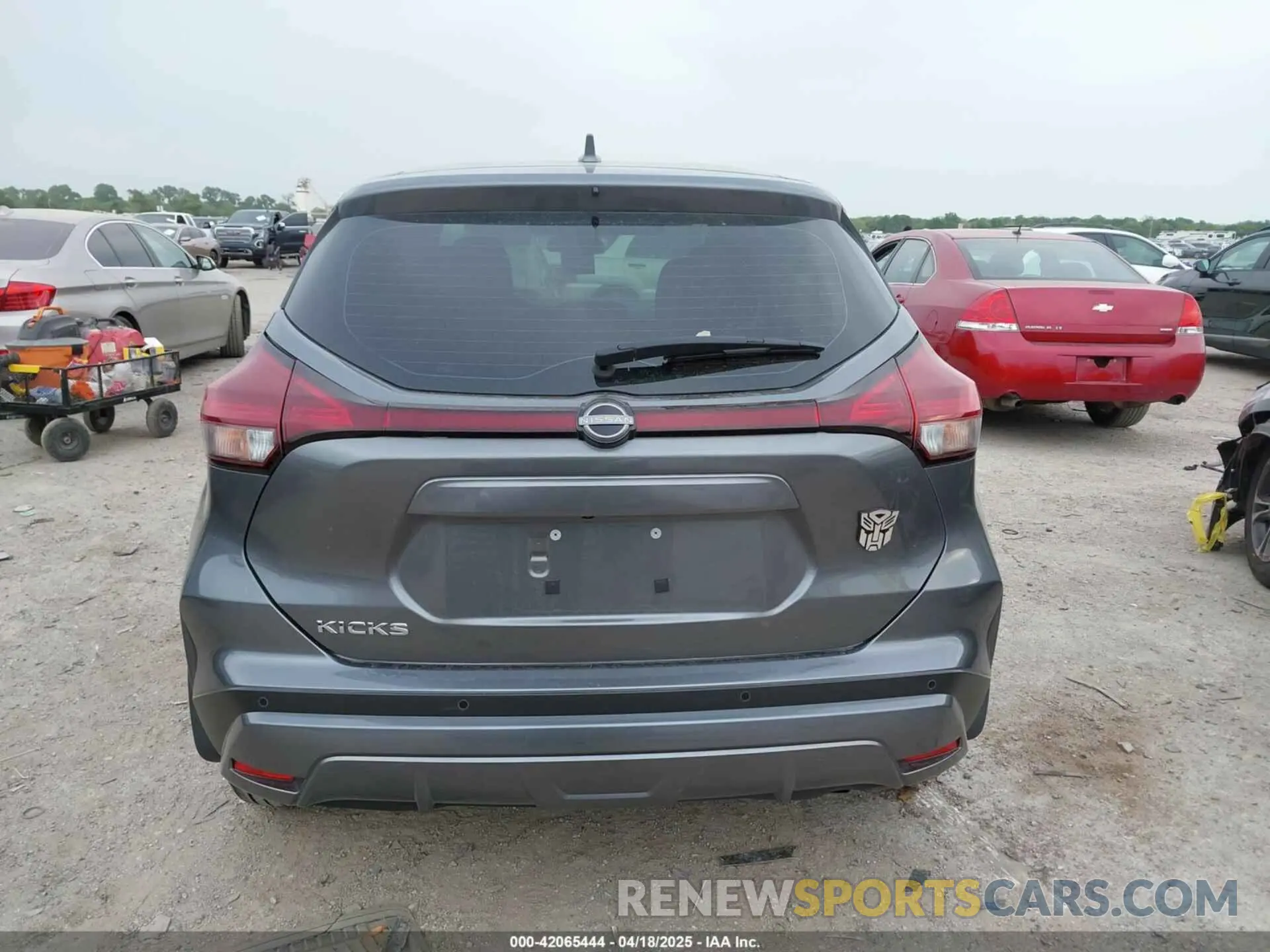 16 fotografías del automóvil dañado 3N1CP5BV8RL579420 NISSAN KICKS 2024