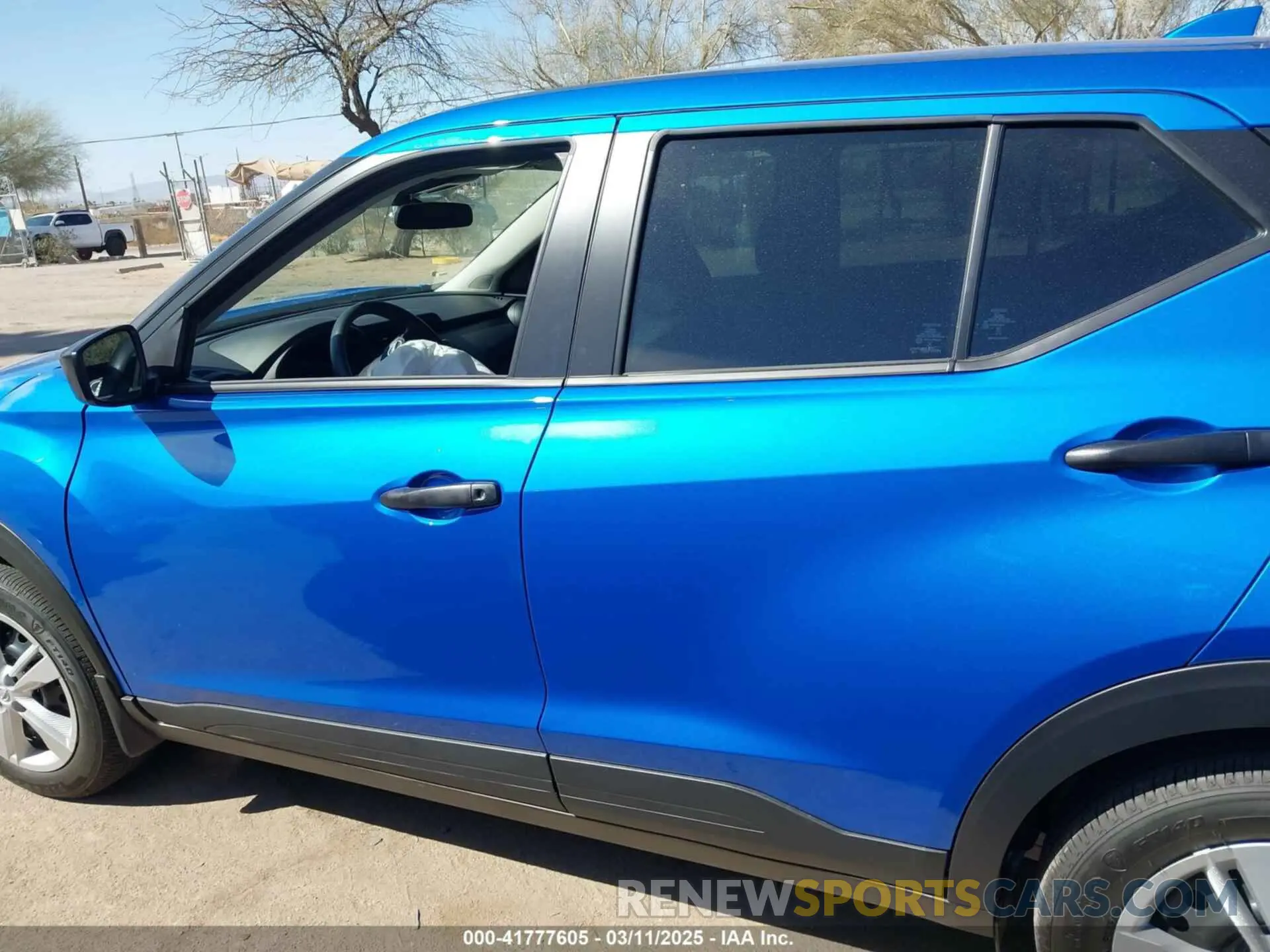 14 fotografías del automóvil dañado 3N1CP5BV8RL595357 NISSAN KICKS 2024