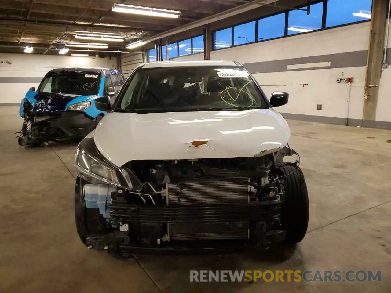 5 fotografías del automóvil dañado 3N1CP5BV9RL561802 NISSAN KICKS 2024