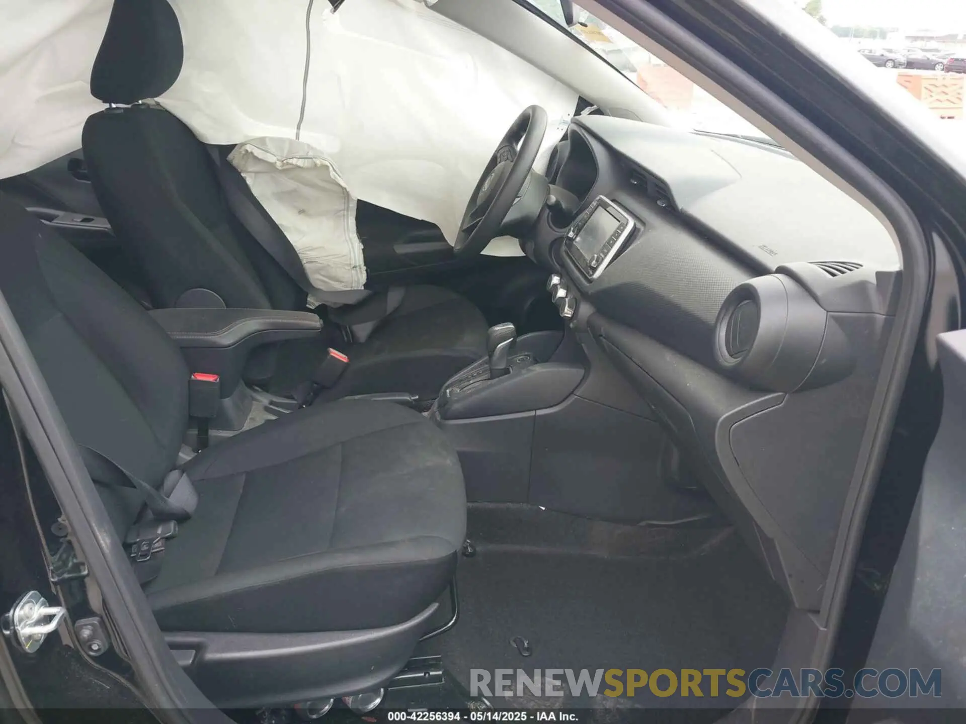 5 fotografías del automóvil dañado 3N1CP5BV9RL579071 NISSAN KICKS 2024