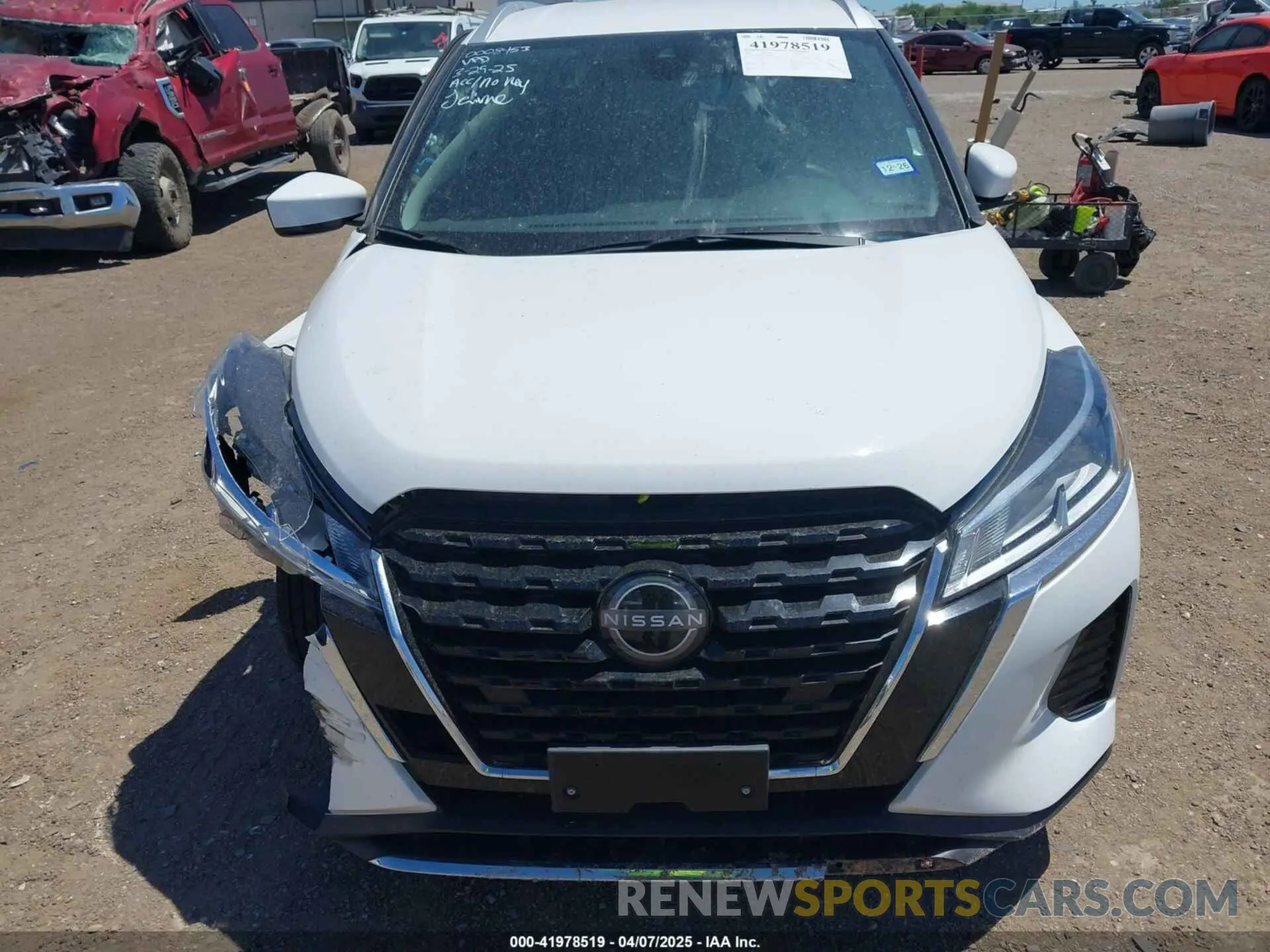 13 fotografías del automóvil dañado 3N1CP5CV0RL482954 NISSAN KICKS 2024