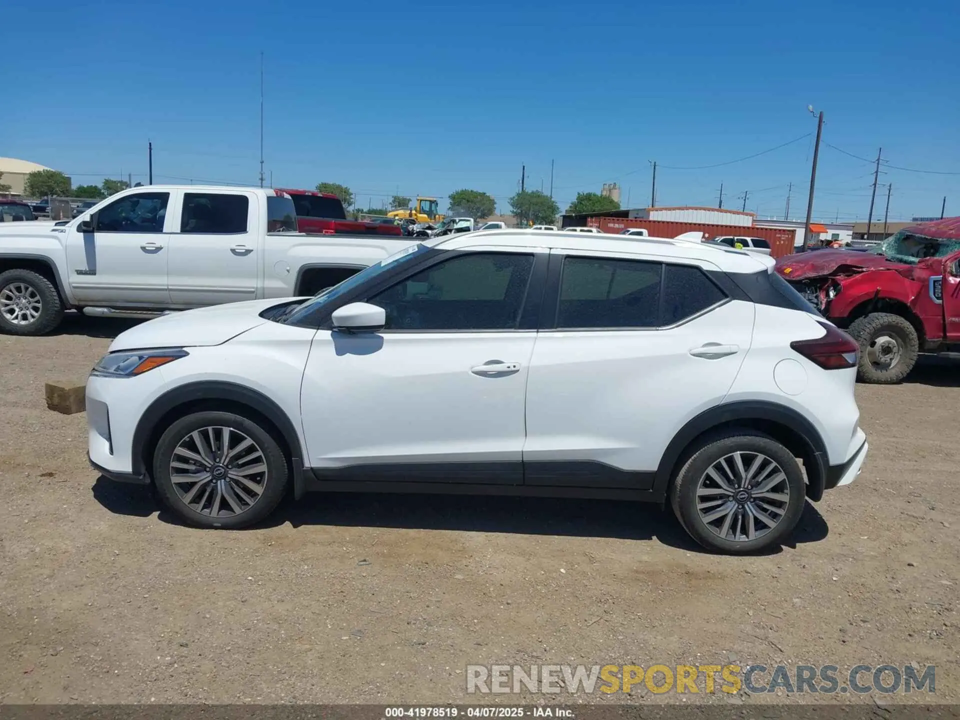 15 fotografías del automóvil dañado 3N1CP5CV0RL482954 NISSAN KICKS 2024