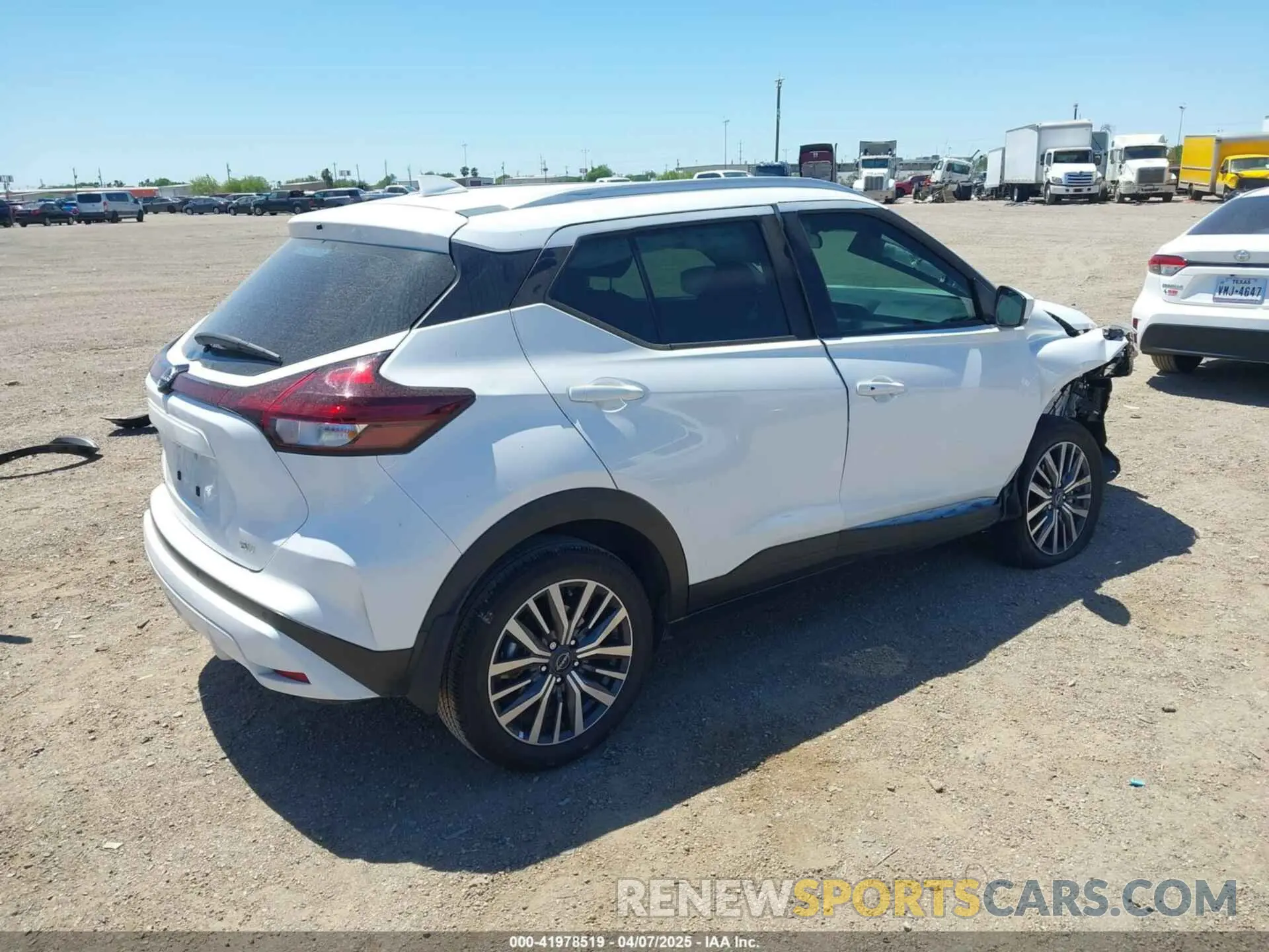 4 fotografías del automóvil dañado 3N1CP5CV0RL482954 NISSAN KICKS 2024