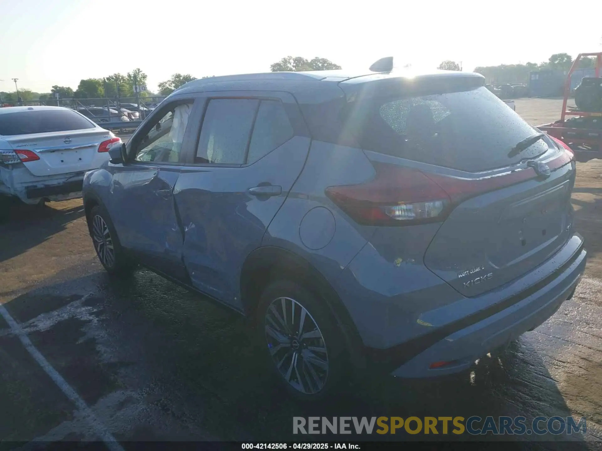 14 fotografías del automóvil dañado 3N1CP5CV1RL482817 NISSAN KICKS 2024