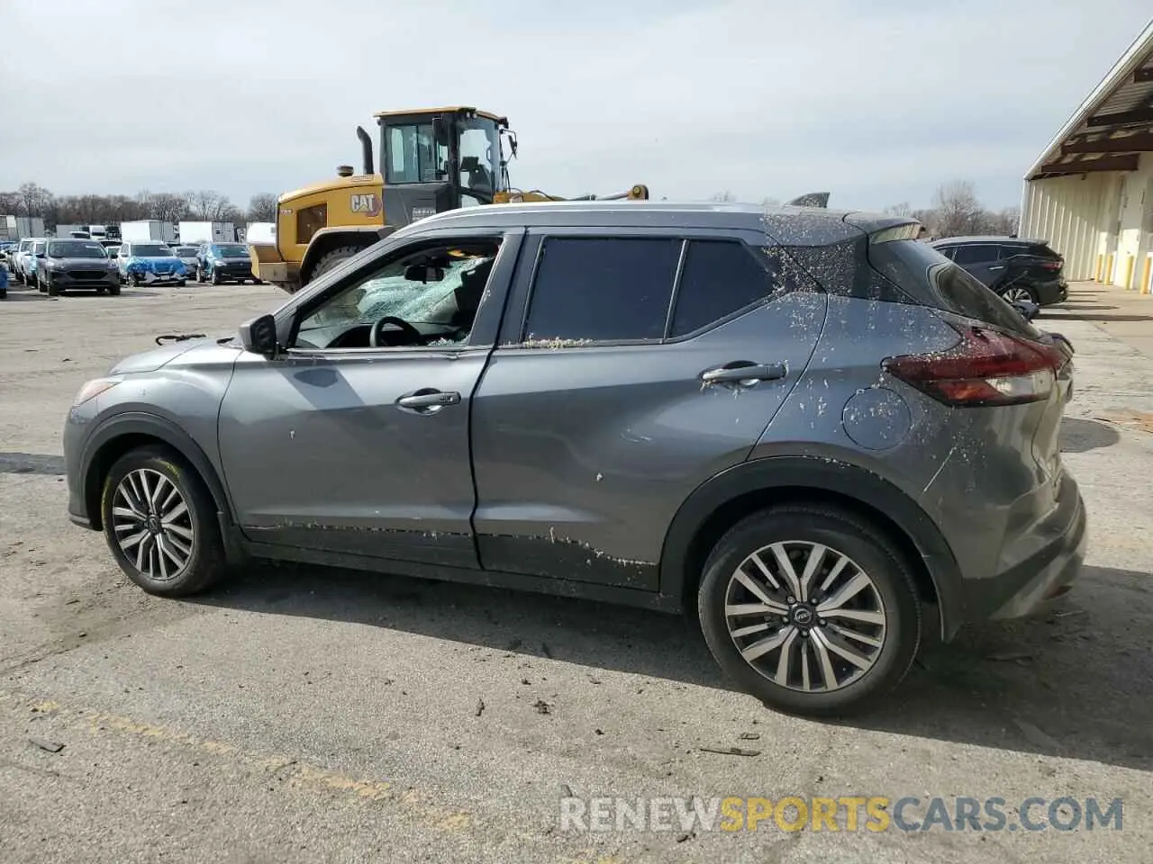 2 fotografías del automóvil dañado 3N1CP5CV2RL486939 NISSAN KICKS 2024