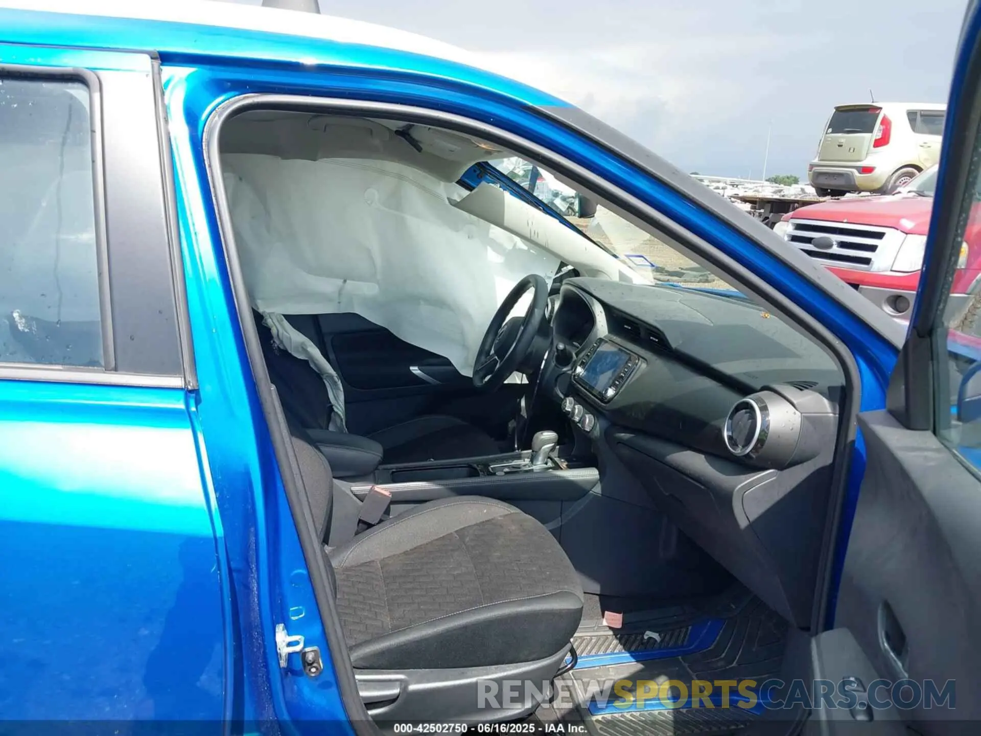 5 fotografías del automóvil dañado 3N1CP5CV2RL532589 NISSAN KICKS 2024