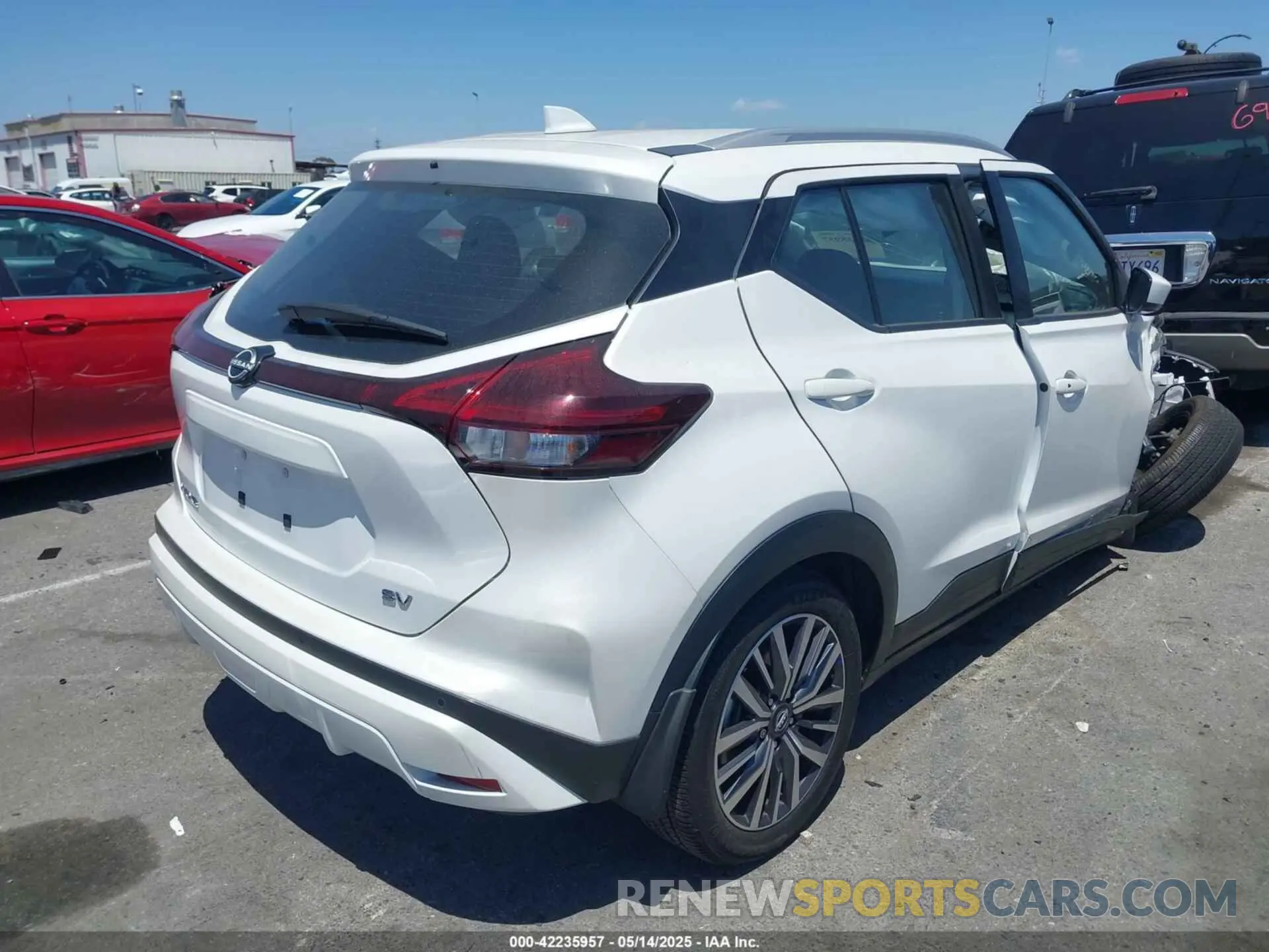4 fotografías del automóvil dañado 3N1CP5CV7RL493174 NISSAN KICKS 2024