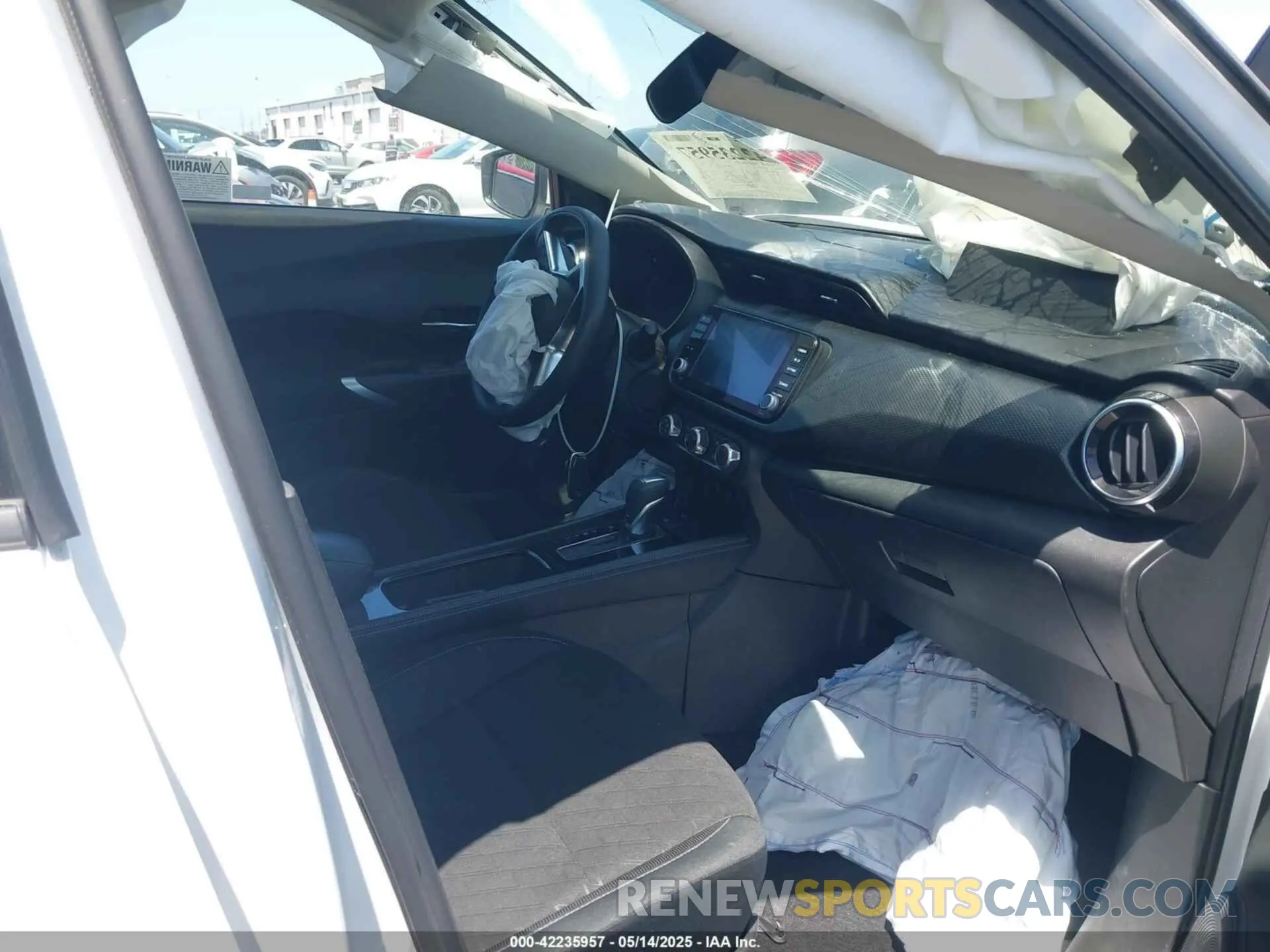 5 fotografías del automóvil dañado 3N1CP5CV7RL493174 NISSAN KICKS 2024
