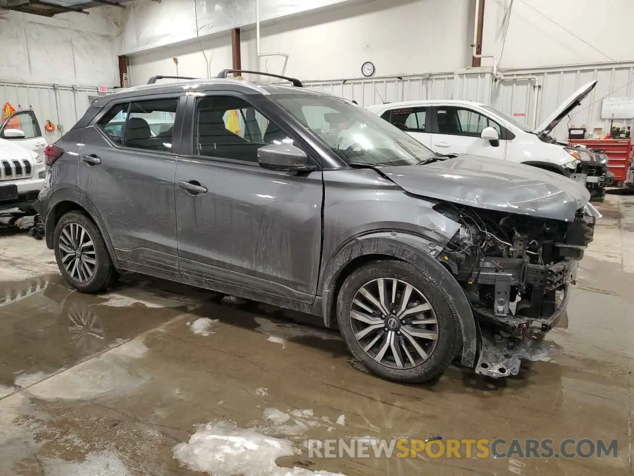 4 fotografías del automóvil dañado 3N1CP5CV8RL526750 NISSAN KICKS 2024