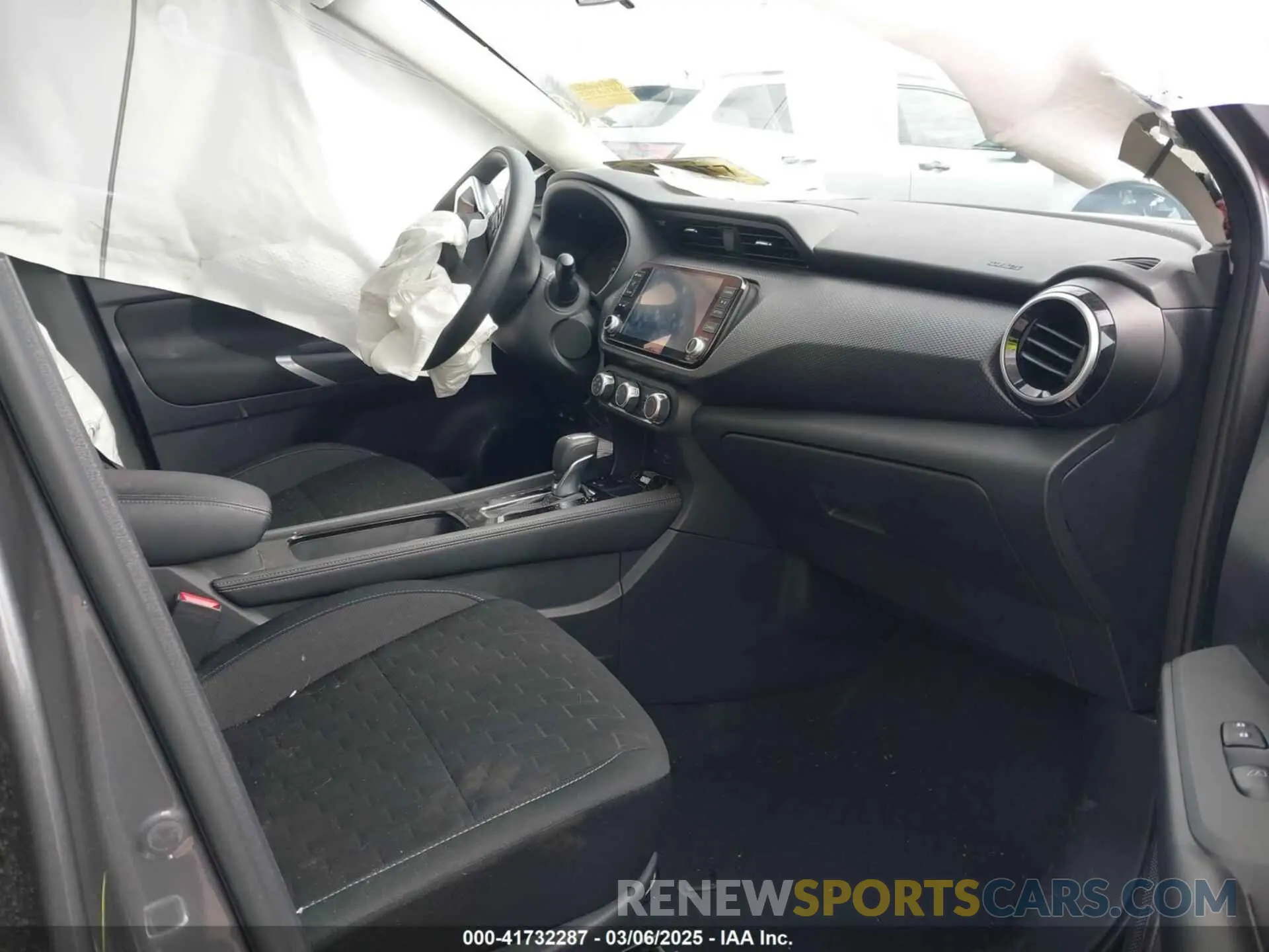 5 fotografías del automóvil dañado 3N1CP5CV8RL530619 NISSAN KICKS 2024