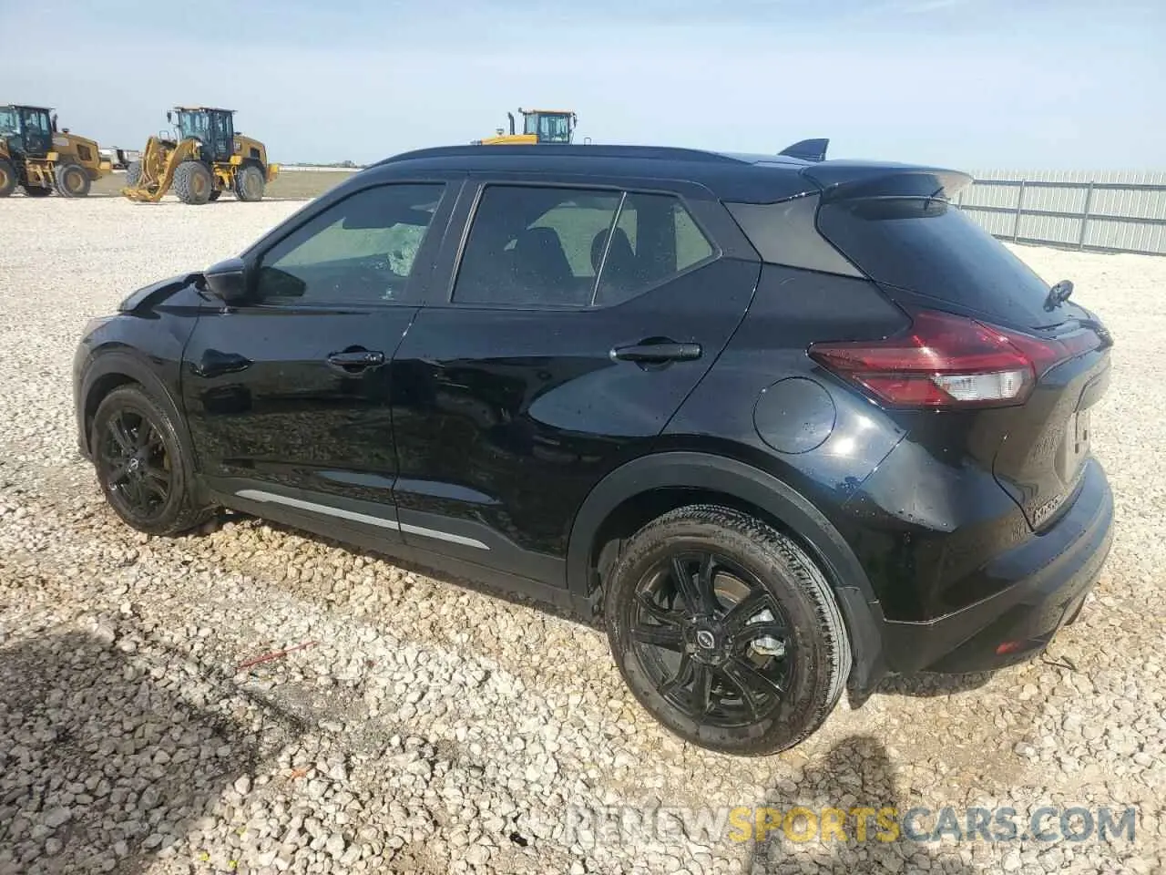 2 fotografías del automóvil dañado 3N1CP5DV1RL531819 NISSAN KICKS 2024