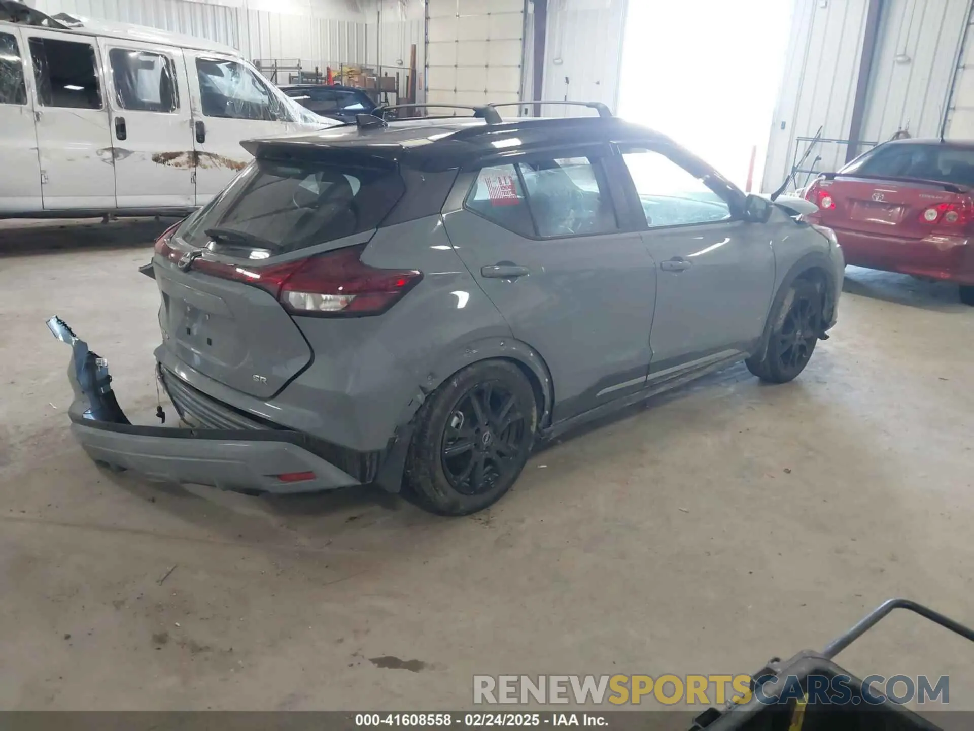 4 fotografías del automóvil dañado 3N1CP5DV1RL533599 NISSAN KICKS 2024