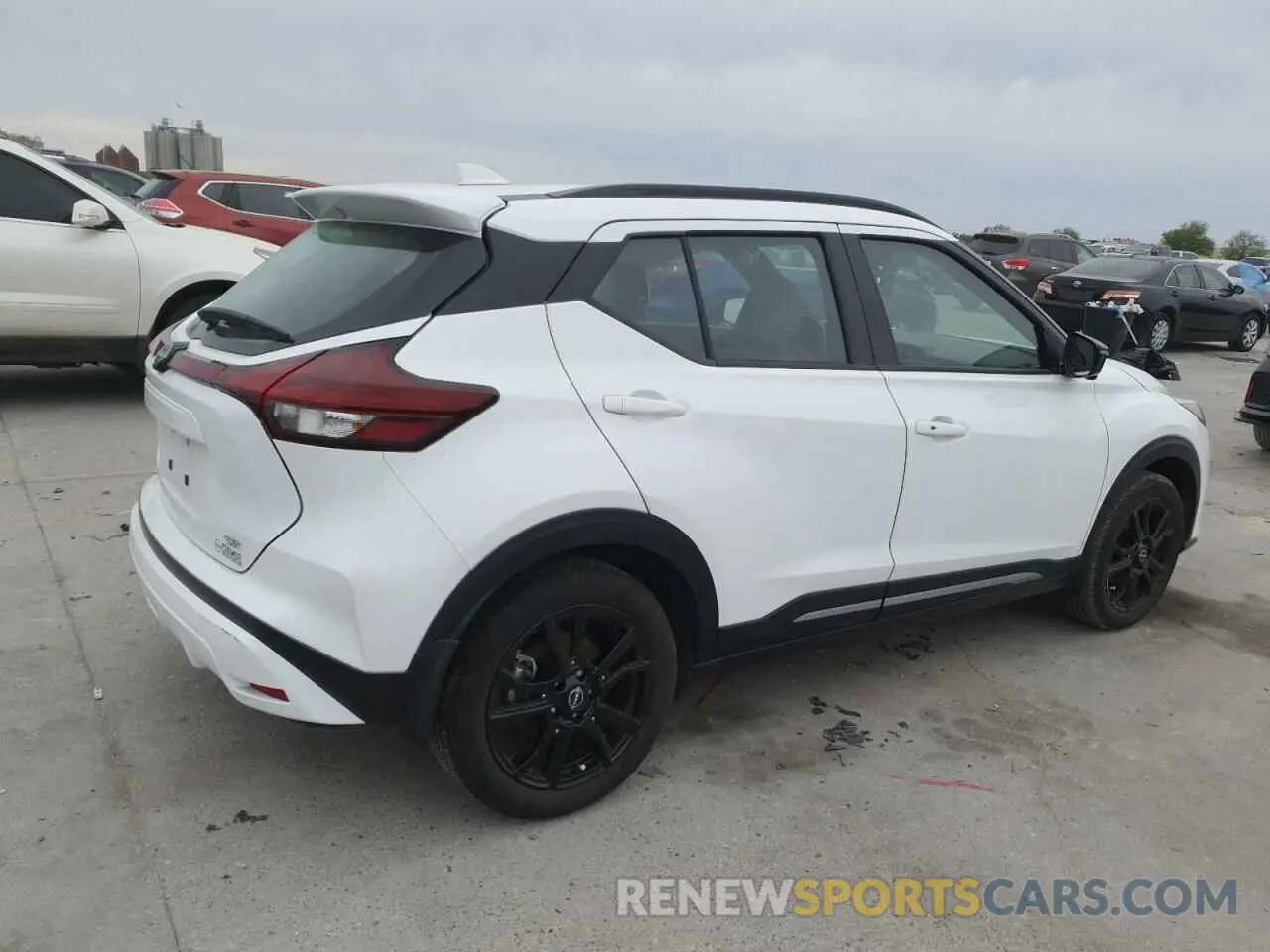 3 fotografías del automóvil dañado 3N1CP5DV2RL490973 NISSAN KICKS 2024