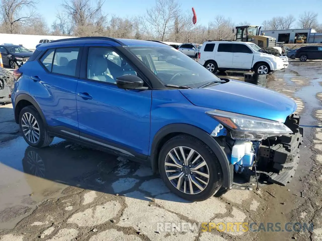 4 fotografías del automóvil dañado 3N1CP5DV2RL496174 NISSAN KICKS 2024