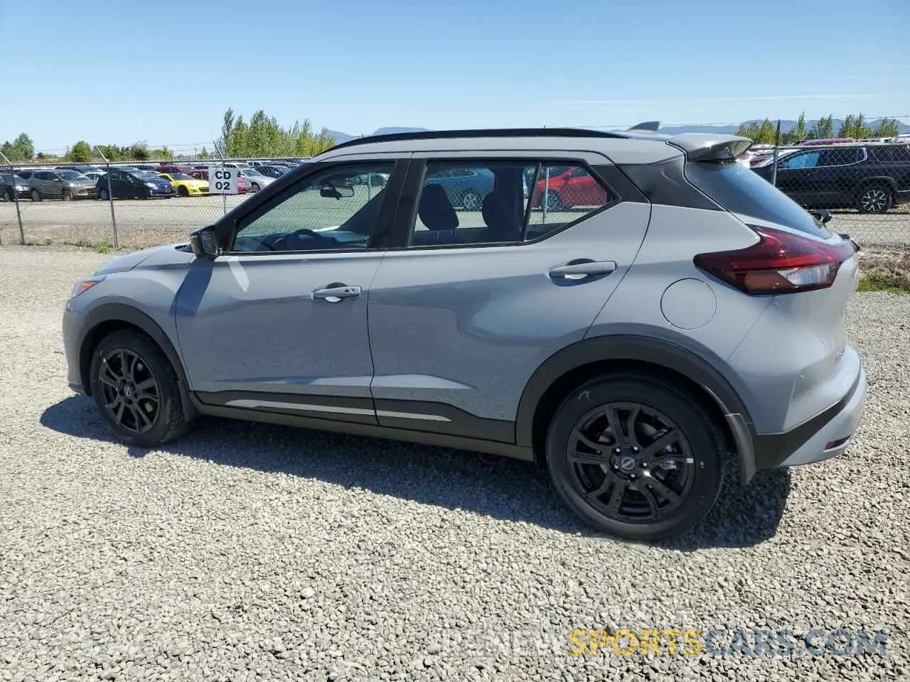 2 fotografías del automóvil dañado 3N1CP5DV2RL576168 NISSAN KICKS 2024