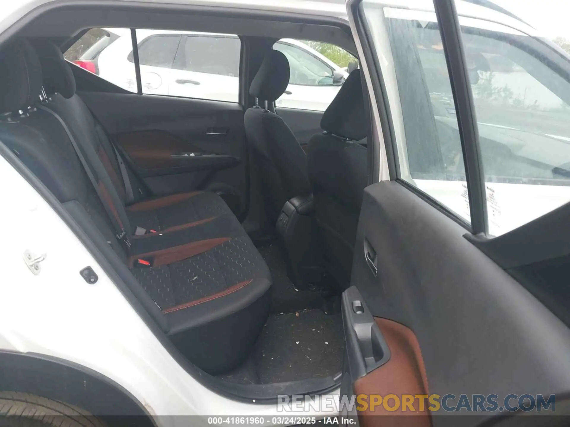 8 fotografías del automóvil dañado 3N1CP5DV3RL482106 NISSAN KICKS 2024