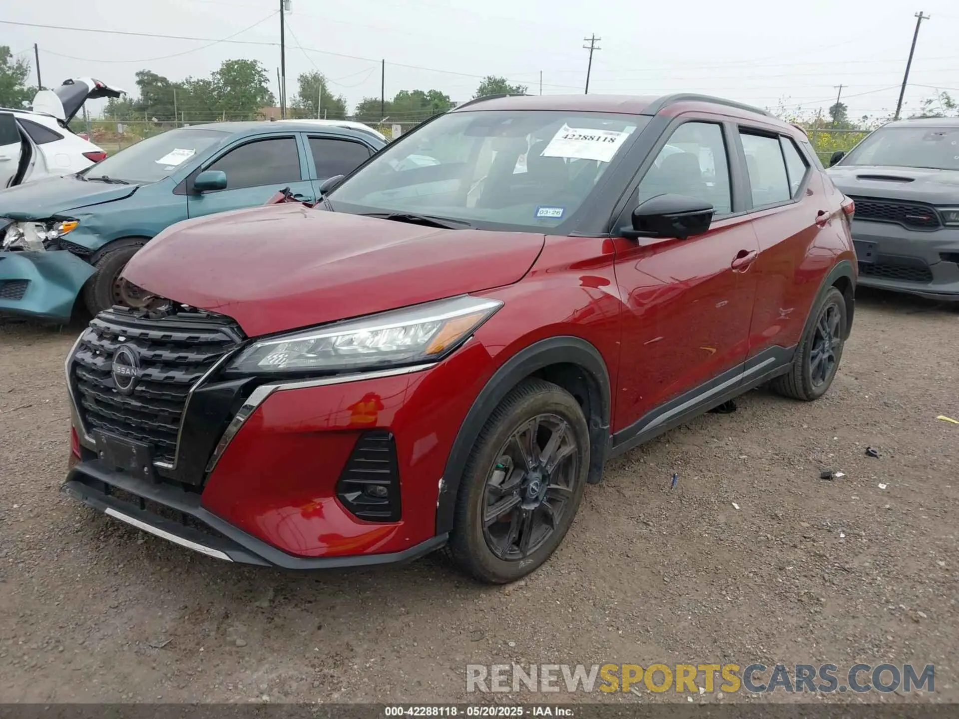 2 fotografías del automóvil dañado 3N1CP5DV4RL500838 NISSAN KICKS 2024