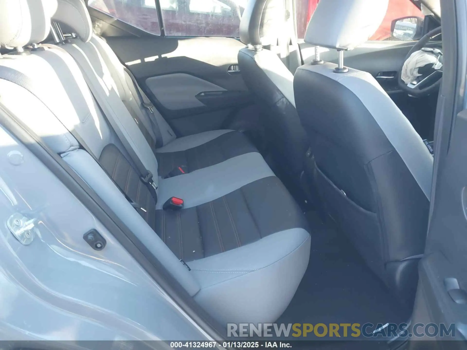 8 fotografías del automóvil dañado 3N1CP5DV4RL510186 NISSAN KICKS 2024