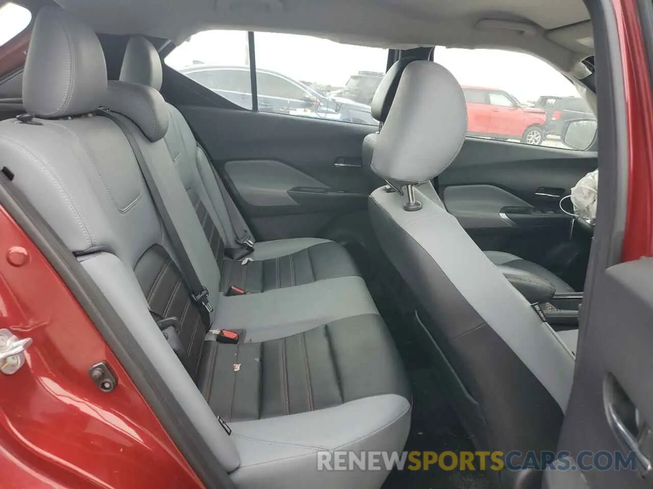 12 fotografías del automóvil dañado 3N1CP5DV4RL540935 NISSAN KICKS 2024