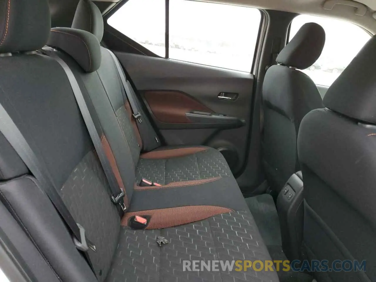 10 fotografías del automóvil dañado 3N1CP5DV6RL478356 NISSAN KICKS 2024