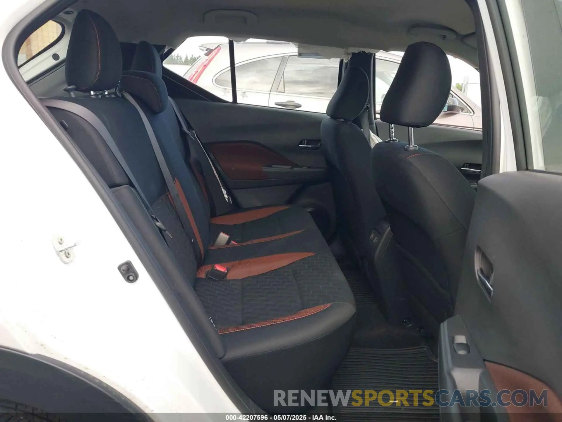 8 fotografías del automóvil dañado 3N1CP5DV6RL560300 NISSAN KICKS 2024
