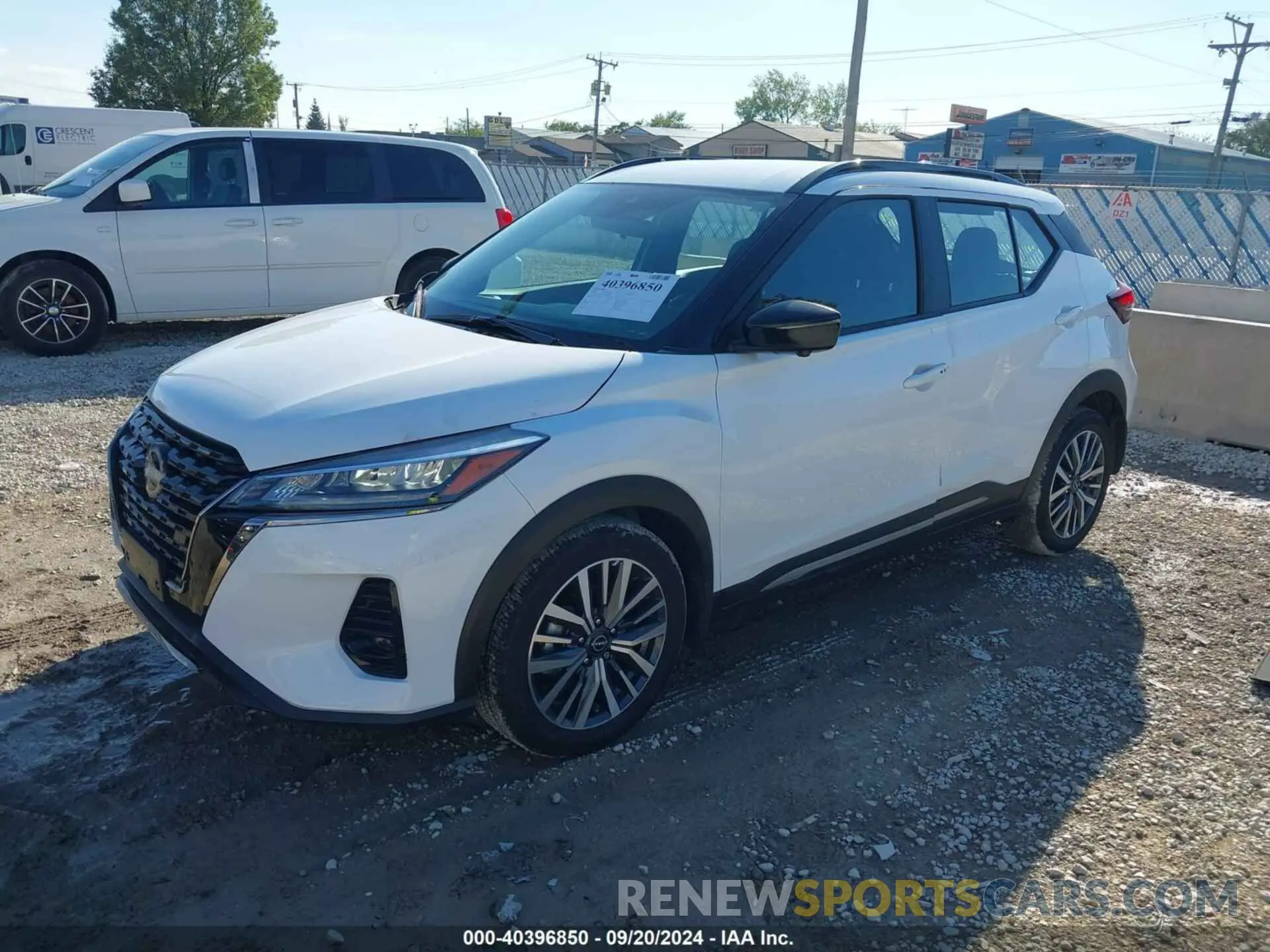 2 fotografías del automóvil dañado 3N1CP5DV7RL484702 NISSAN KICKS 2024