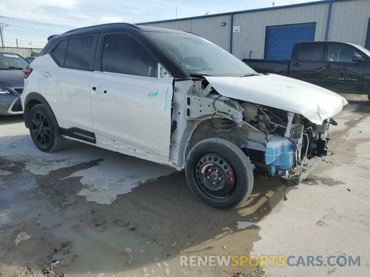4 fotografías del automóvil dañado 3N1CP5DV7RL496851 NISSAN KICKS 2024