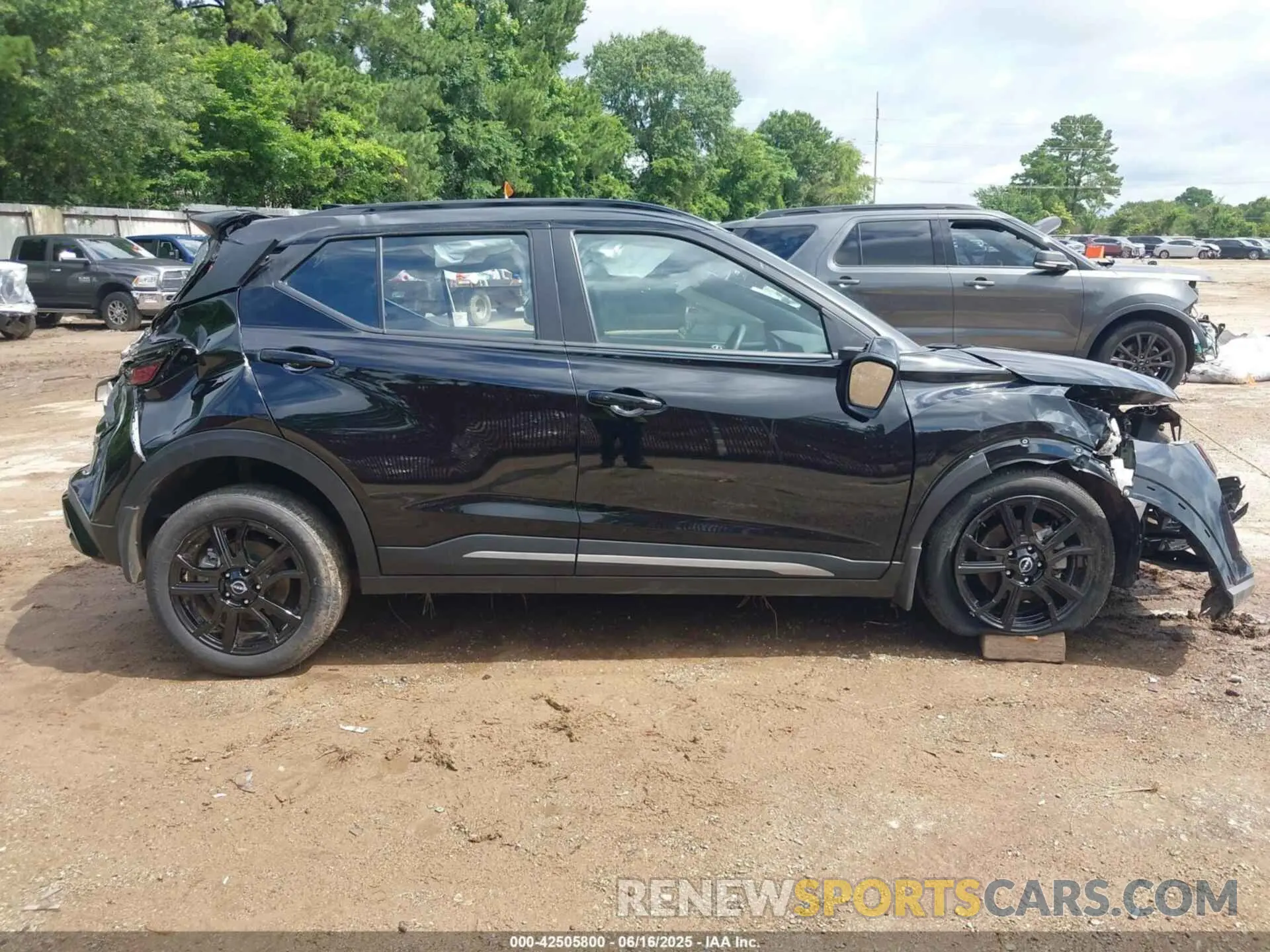 15 fotografías del automóvil dañado 3N1CP5DV7RL542646 NISSAN KICKS 2024