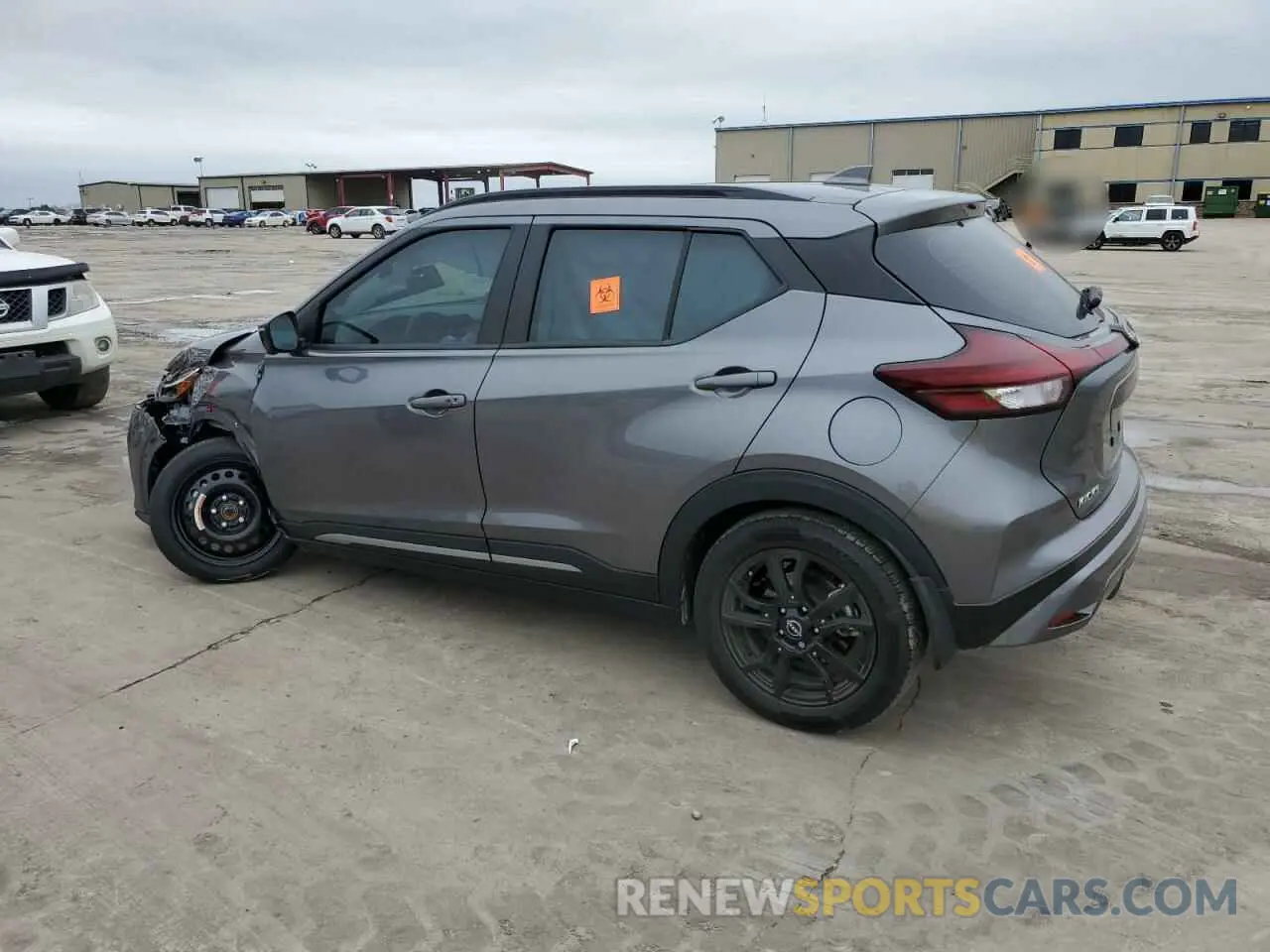 2 fotografías del automóvil dañado 3N1CP5DV8RL471439 NISSAN KICKS 2024