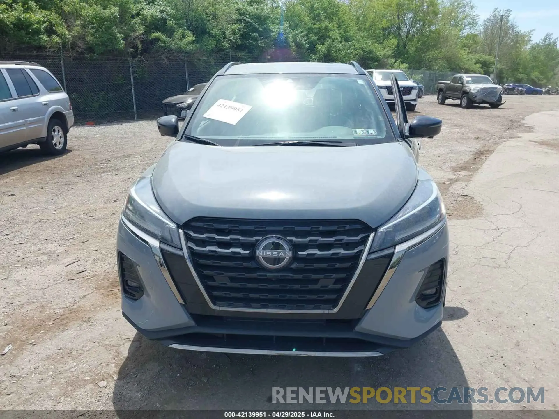 13 fotografías del automóvil dañado 3N1CP5DV9RL494244 NISSAN KICKS 2024