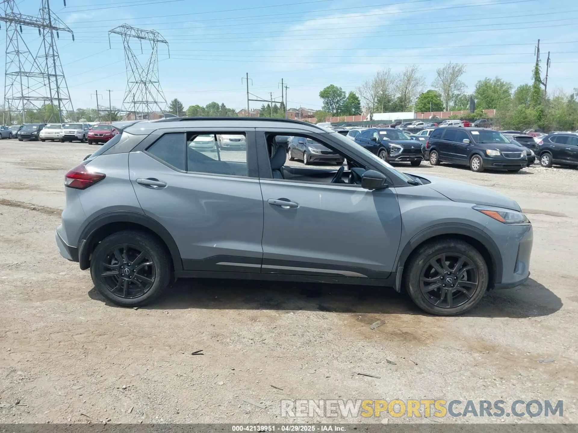 14 fotografías del automóvil dañado 3N1CP5DV9RL494244 NISSAN KICKS 2024