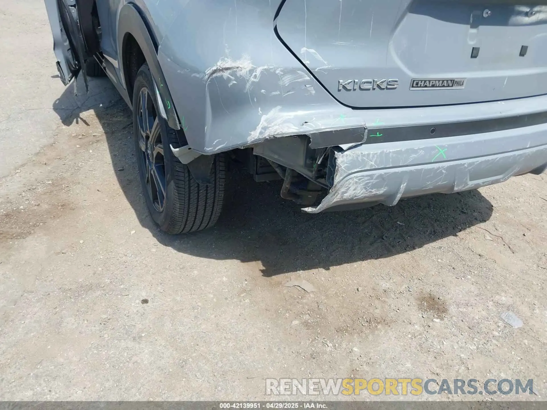 18 fotografías del automóvil dañado 3N1CP5DV9RL494244 NISSAN KICKS 2024