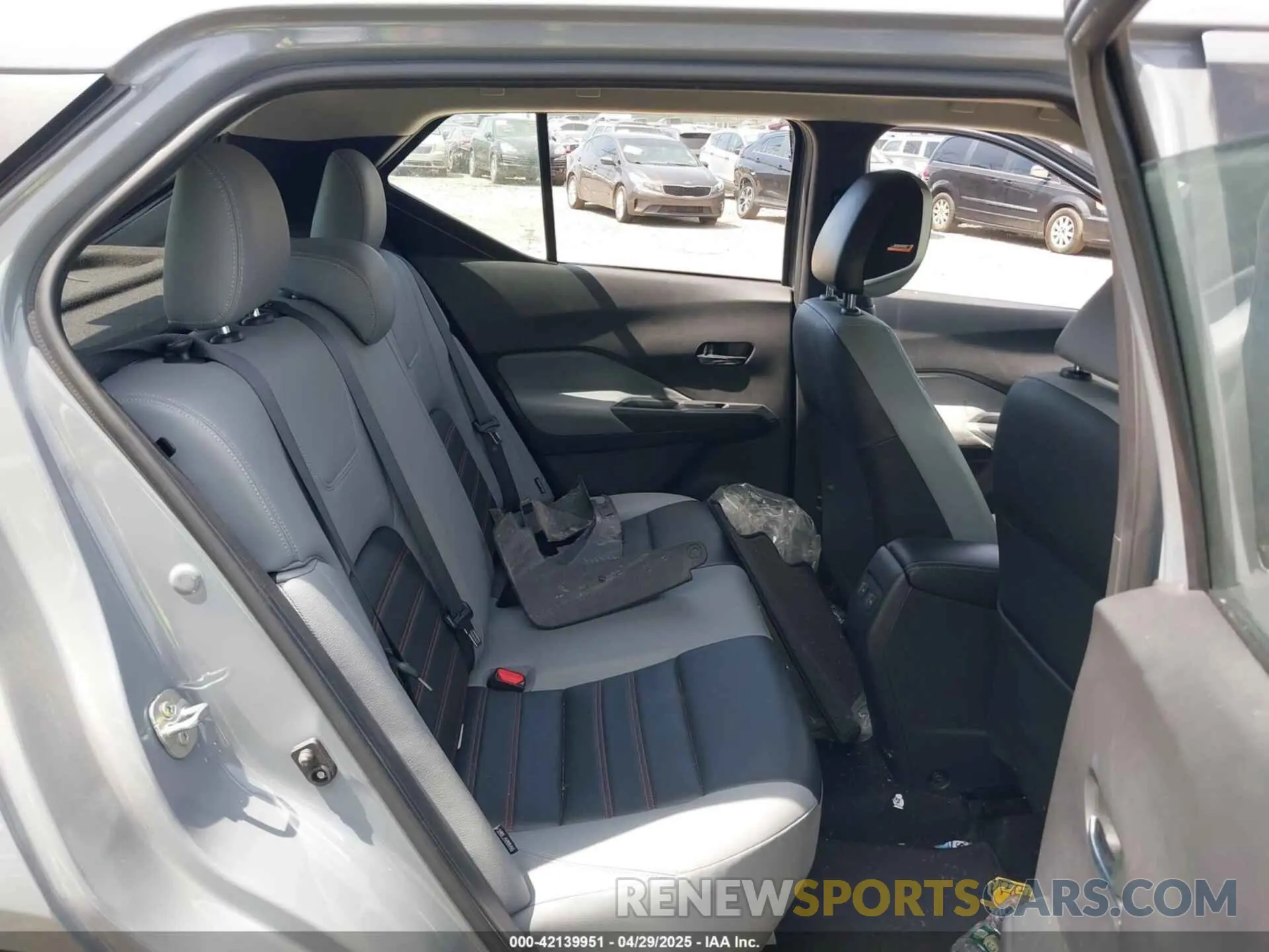 8 fotografías del automóvil dañado 3N1CP5DV9RL494244 NISSAN KICKS 2024