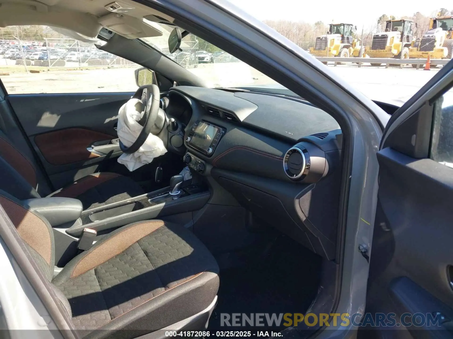 5 fotografías del automóvil dañado 3N1CP5DVXRL558758 NISSAN KICKS 2024