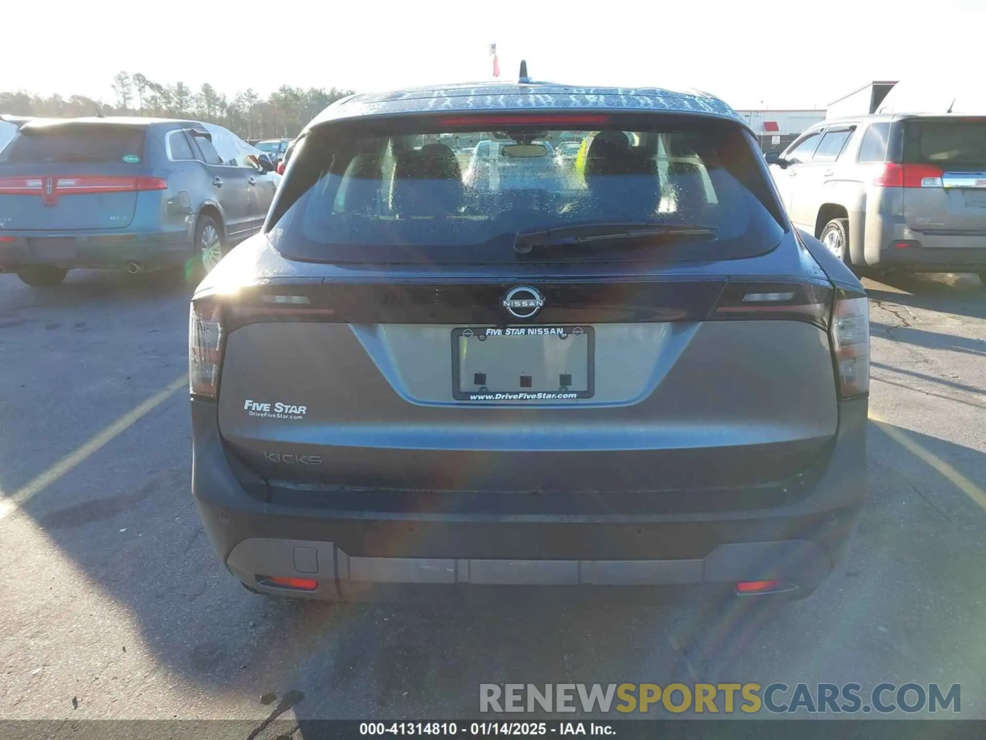 17 fotografías del automóvil dañado 3N8AP6BA0SL306781 NISSAN KICKS 2025