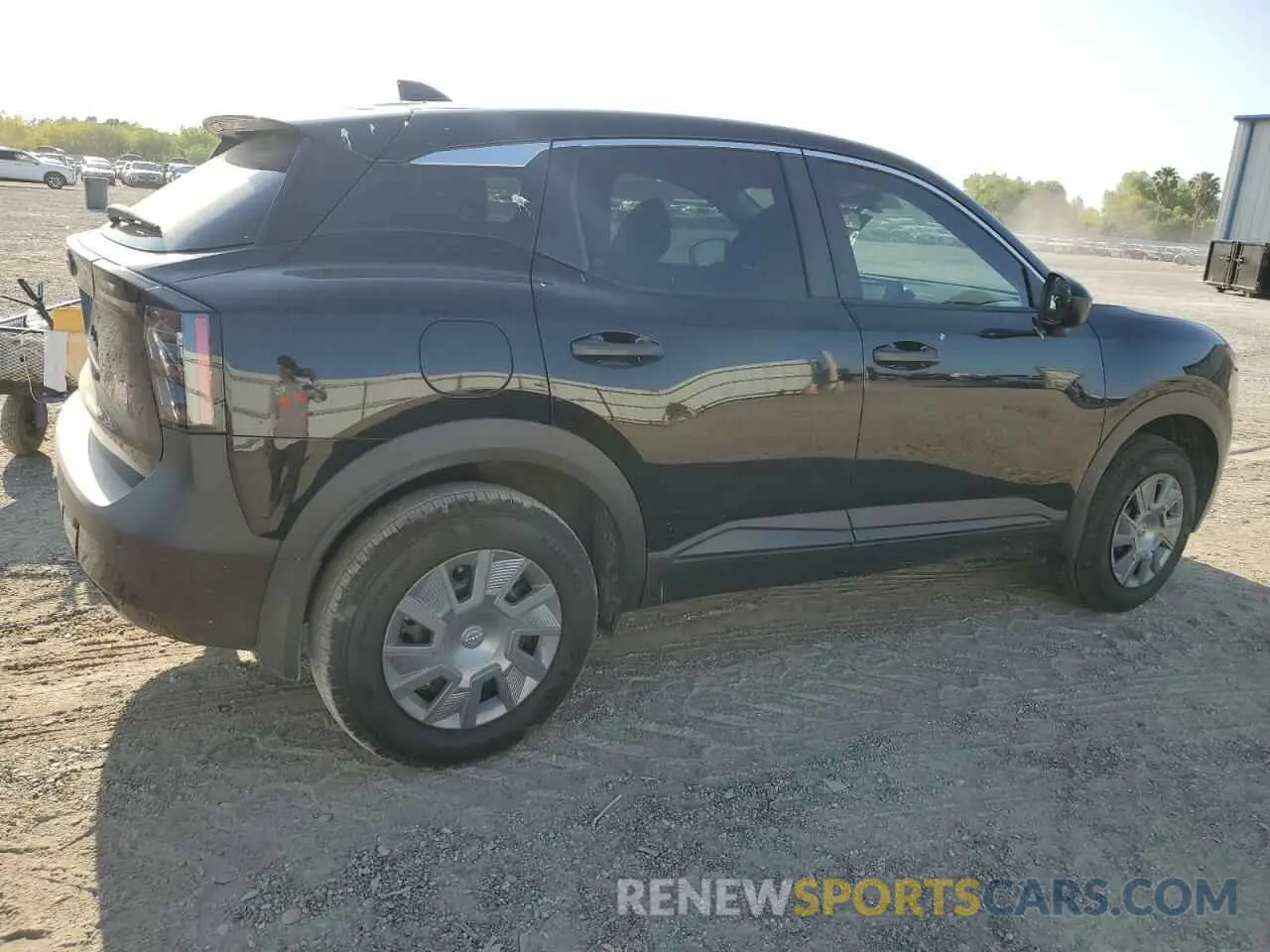 3 fotografías del automóvil dañado 3N8AP6BA6SL356522 NISSAN KICKS 2025