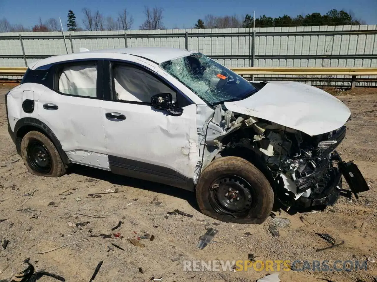 4 fotografías del automóvil dañado 3N8AP6BB0SL305705 NISSAN KICKS 2025
