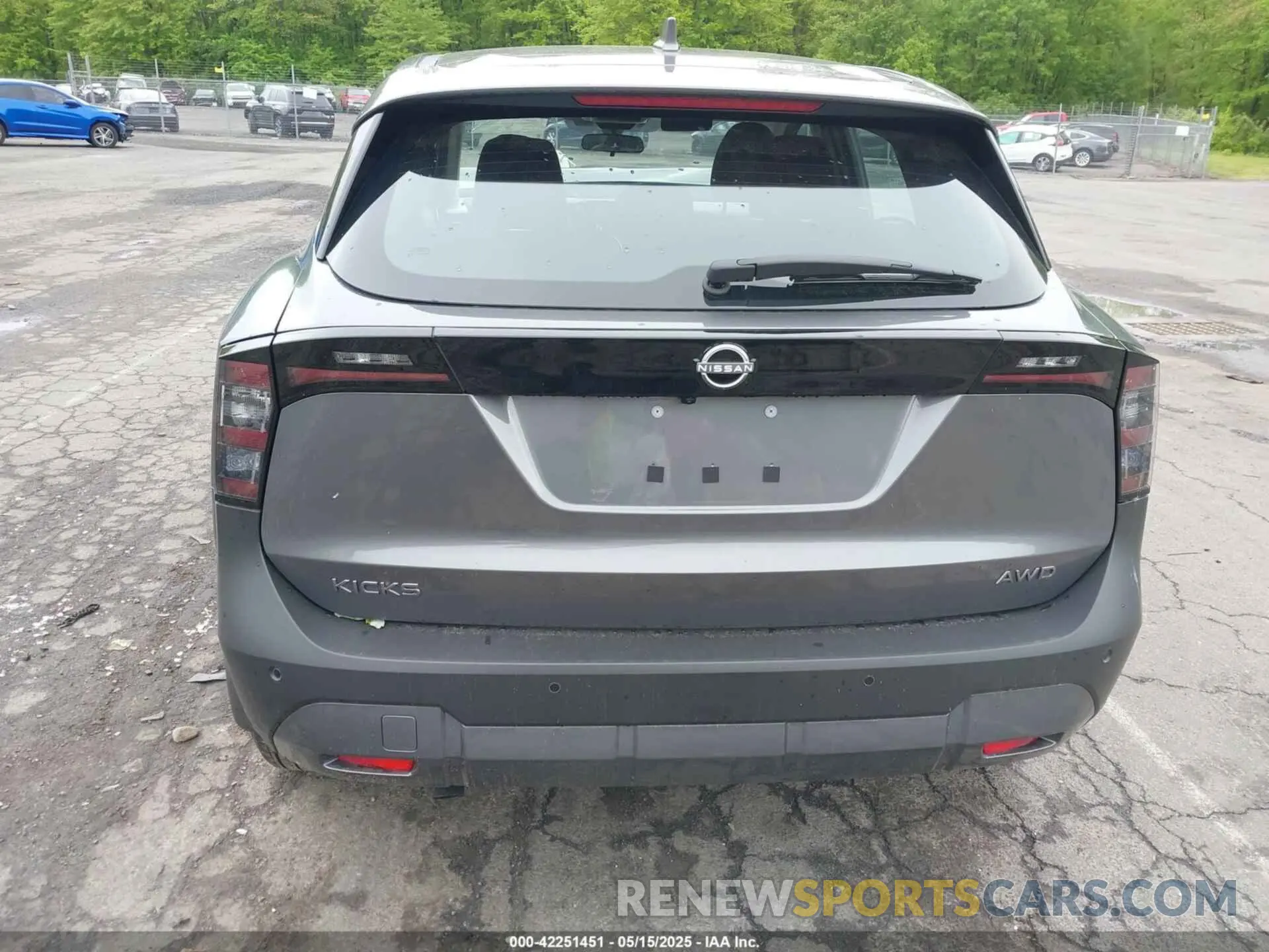 17 fotografías del automóvil dañado 3N8AP6BB4SL348928 NISSAN KICKS 2025