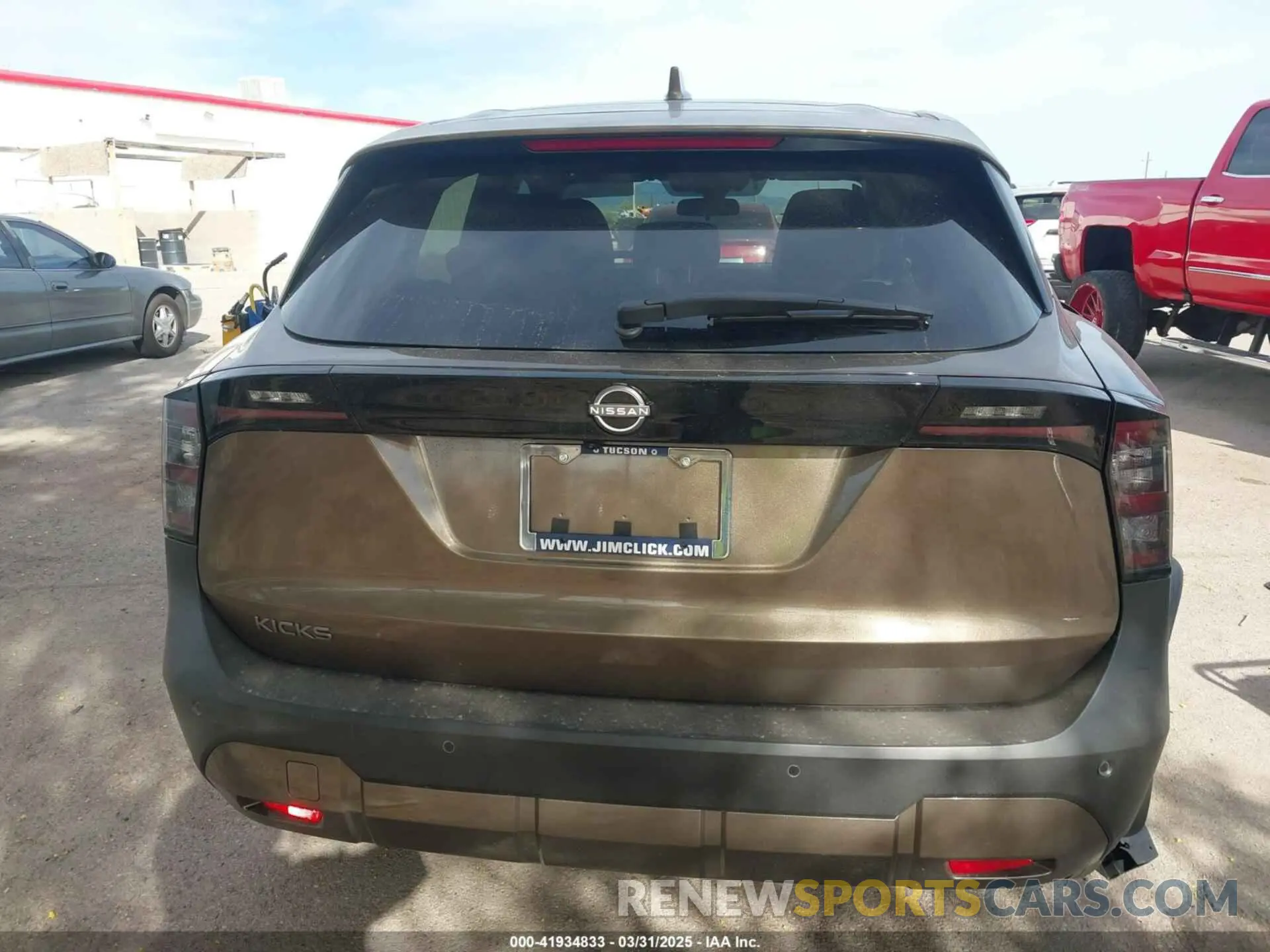 16 fotografías del automóvil dañado 3N8AP6CA0SL367322 NISSAN KICKS 2025