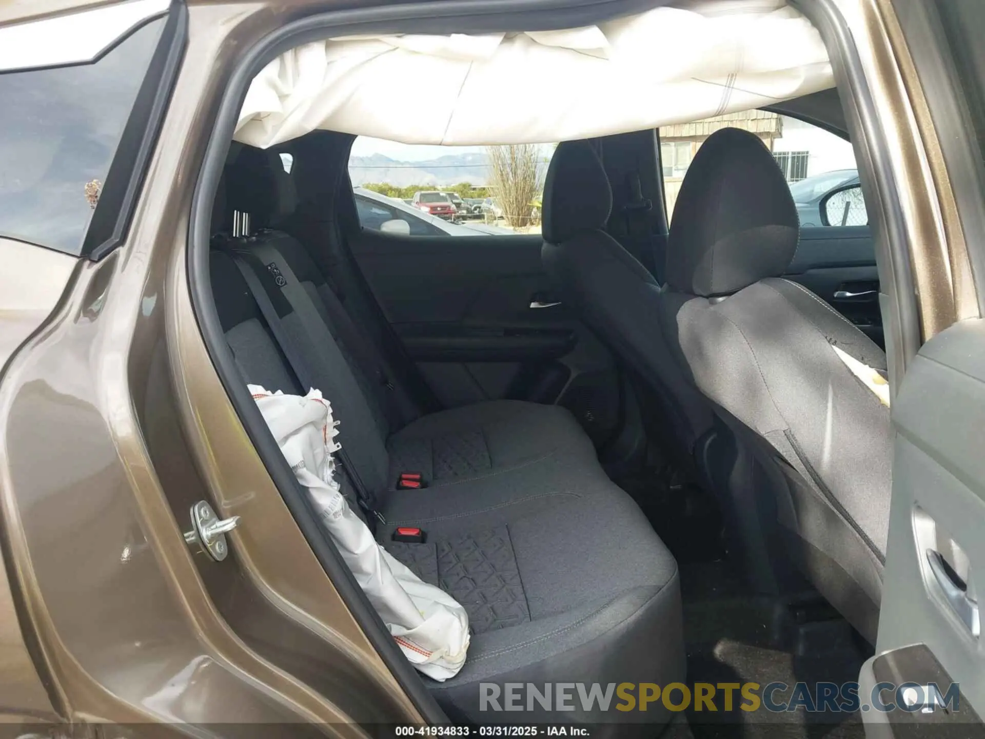 8 fotografías del automóvil dañado 3N8AP6CA0SL367322 NISSAN KICKS 2025
