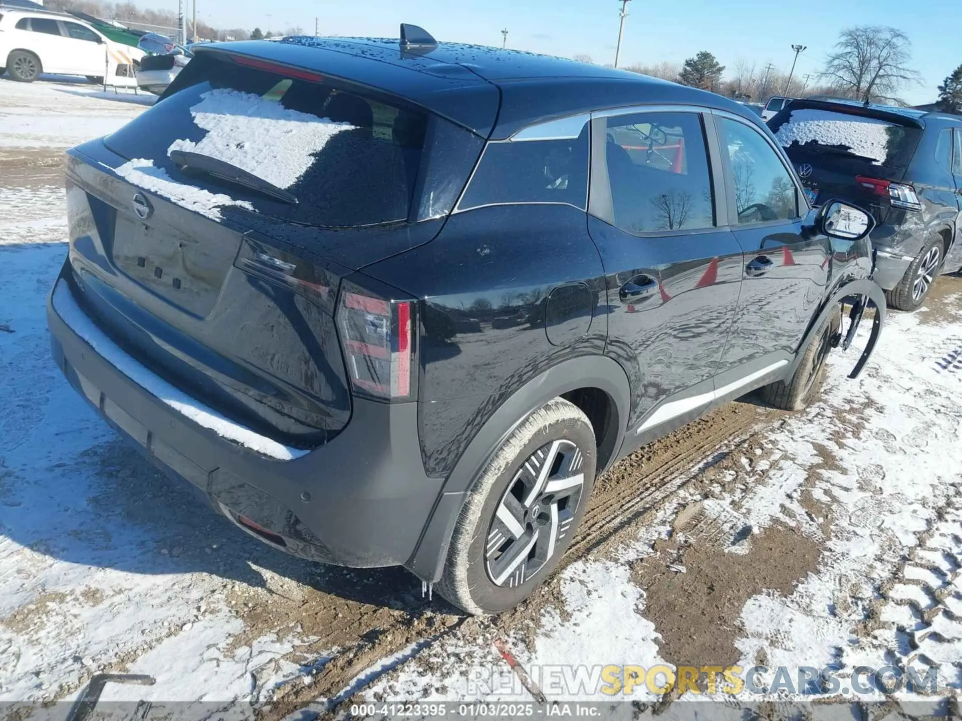 4 fotografías del automóvil dañado 3N8AP6CA1SL320770 NISSAN KICKS 2025