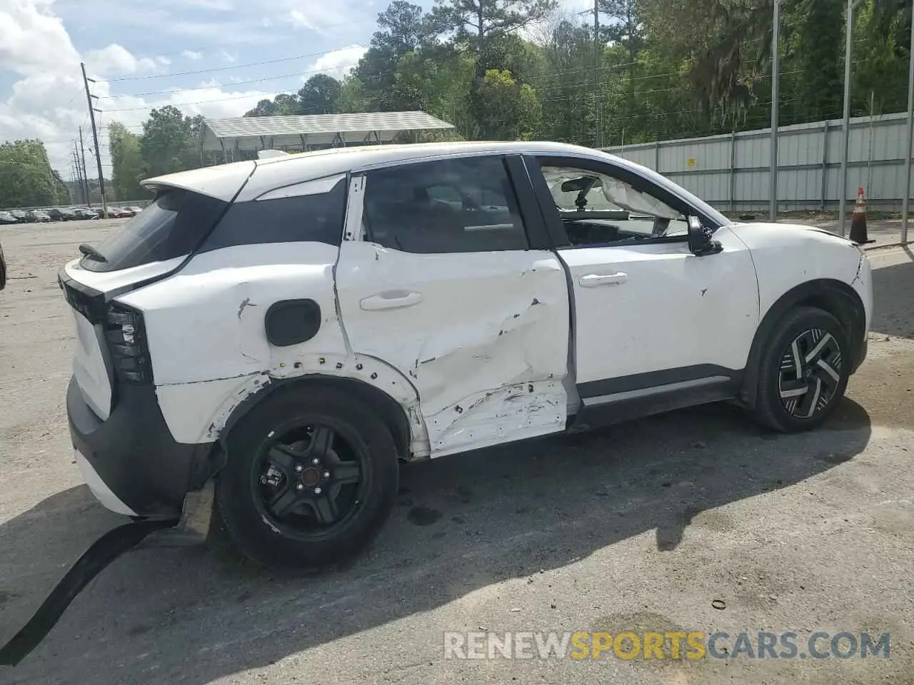 3 fotografías del automóvil dañado 3N8AP6CA2SL322981 NISSAN KICKS 2025