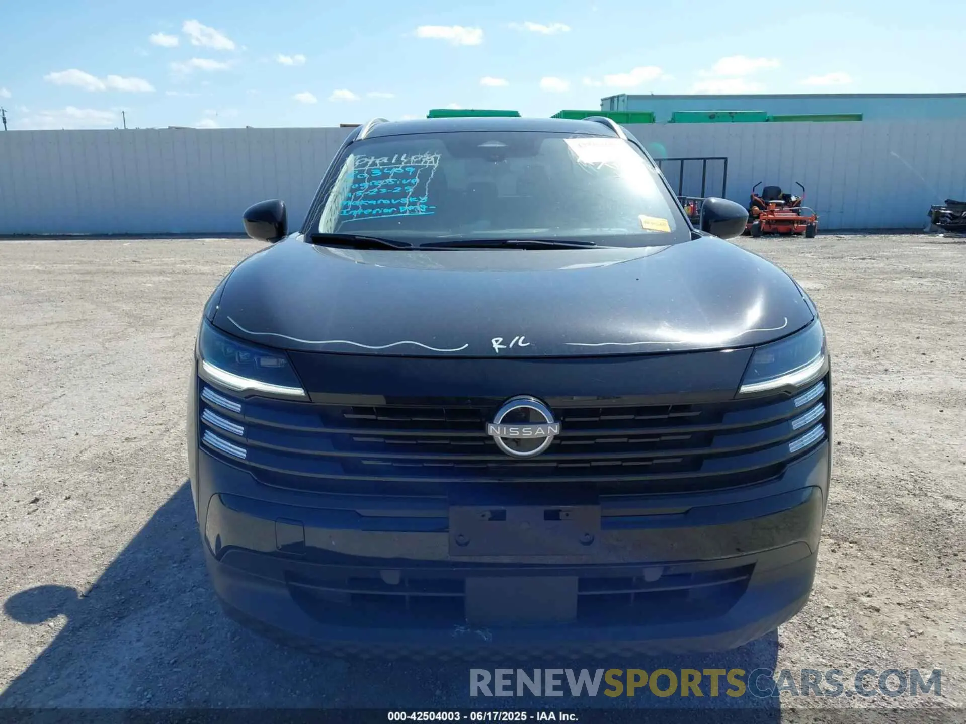 12 fotografías del automóvil dañado 3N8AP6CA5SL380342 NISSAN KICKS 2025
